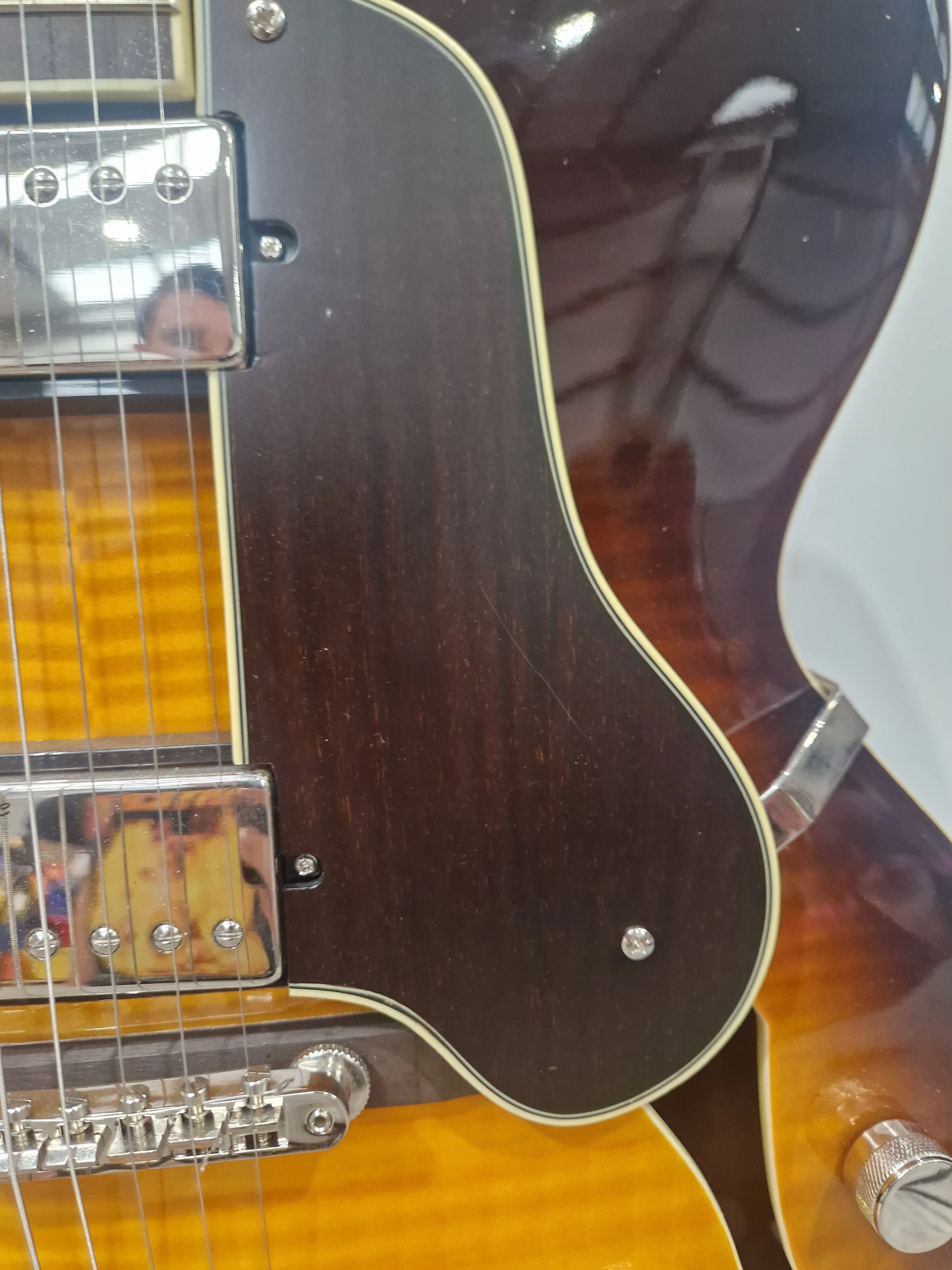 Tanglewood TSB49 - Solid Top Electric Semi Acoustic Guitar - Excellent - Image 7