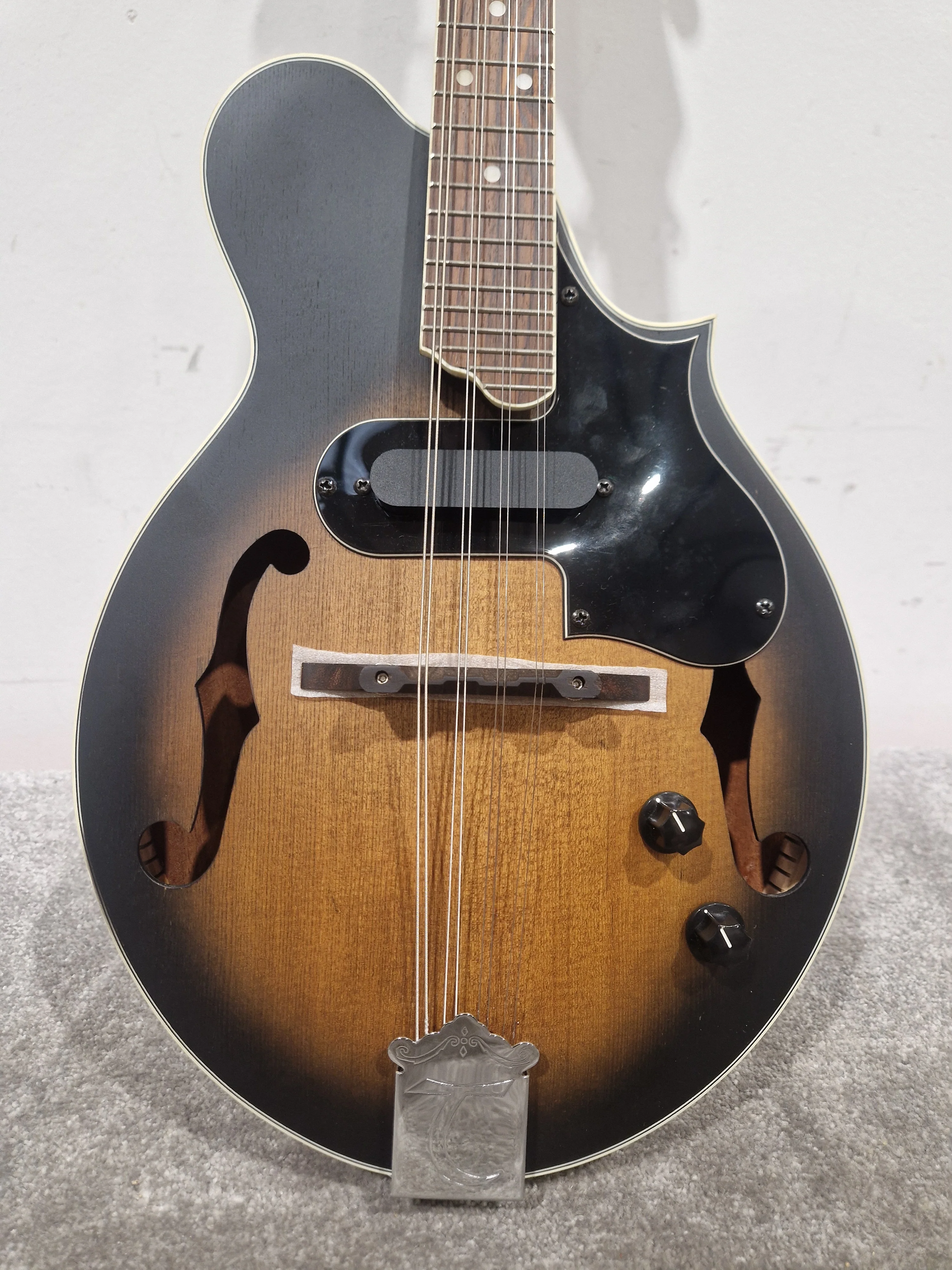 Tanglewood Twmf Vse- Electro-Acoustic Mandolin - Whiskyburst – Mandolin - Excellent w/ Soft Case - Image 2