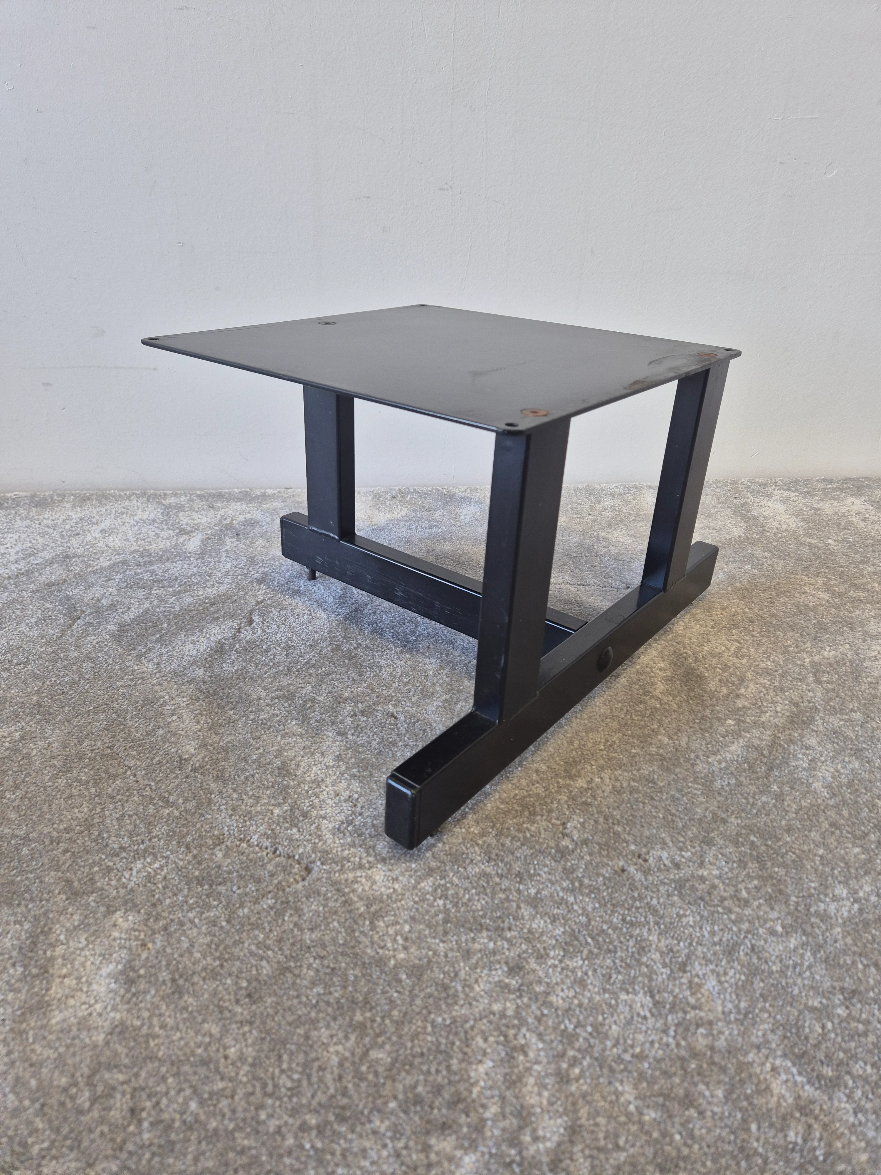 Target Audio Speaker Stand - Black - Image 3