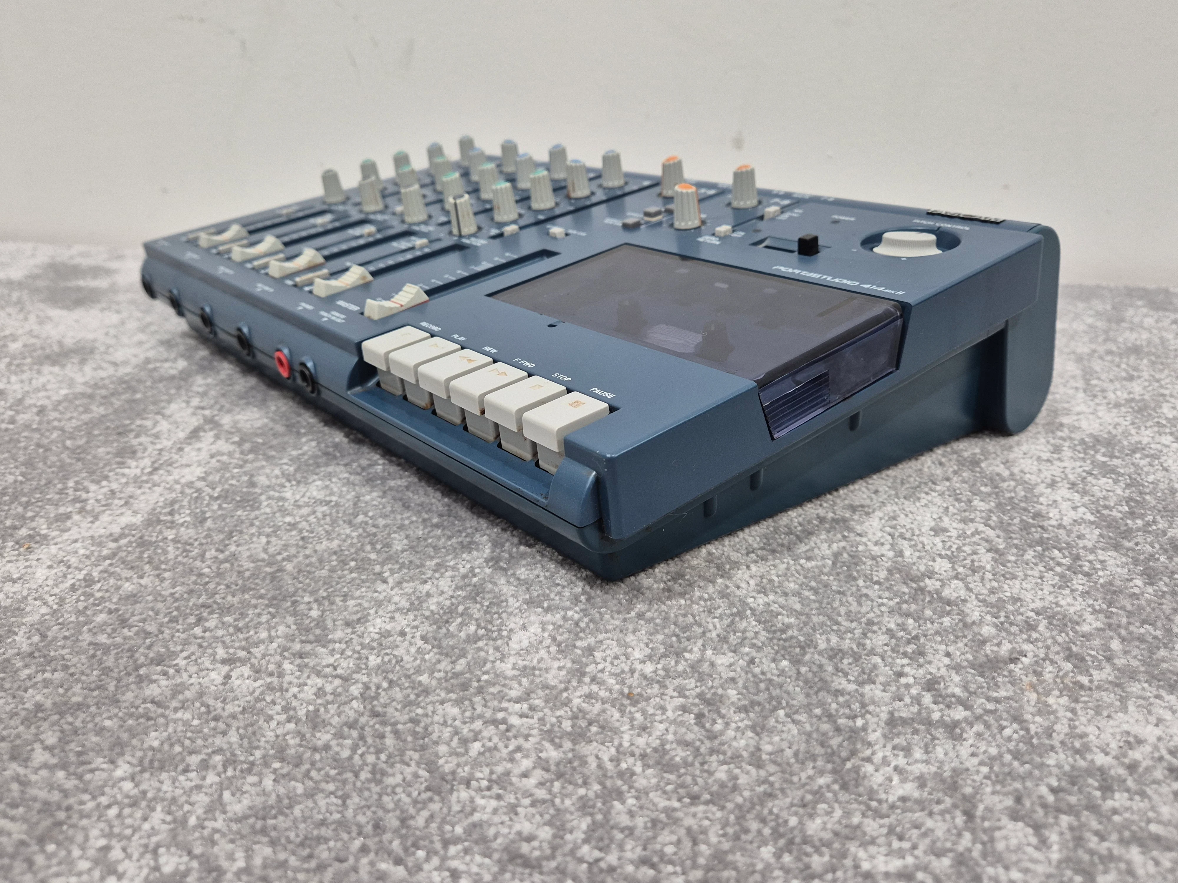 Tascam 414 MKII - 4-track Multitrack Cassette Recorder - Image 11