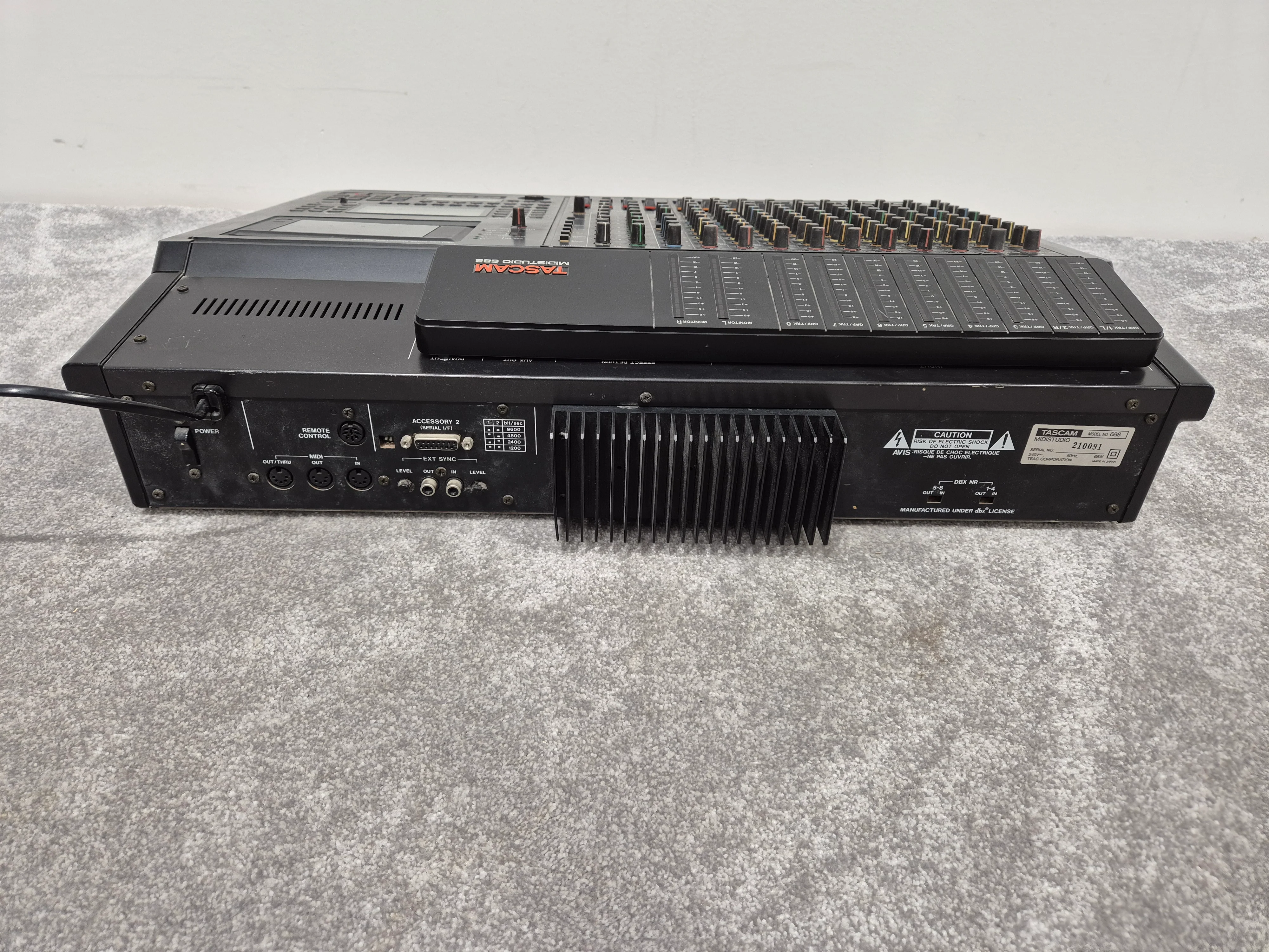 Tascam 688 - MidiStudio 688 8-Track Cassette Recorder - Image 10