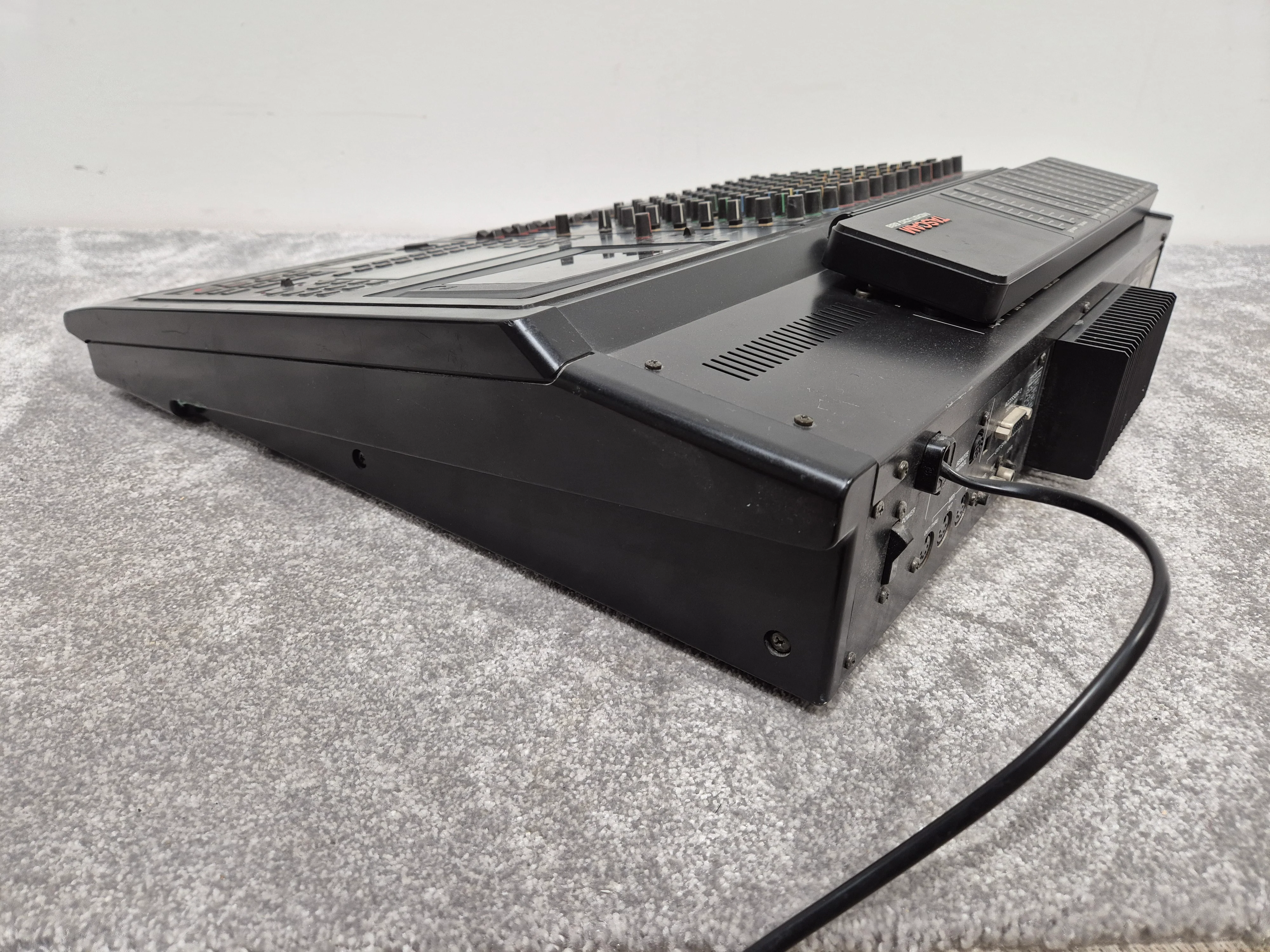 Tascam 688 - MidiStudio 688 8-Track Cassette Recorder - Image 12