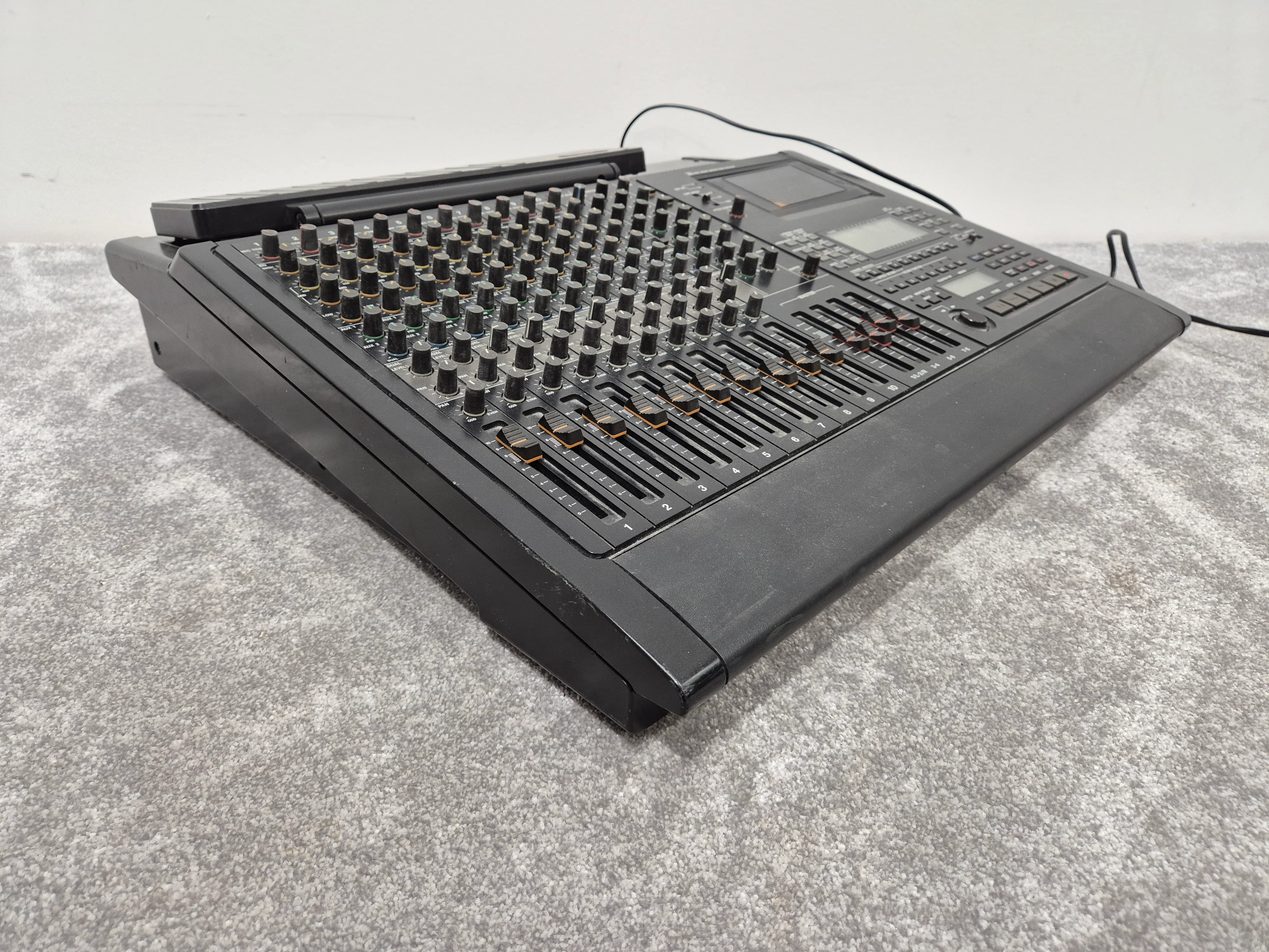 Tascam 688 - MidiStudio 688 8-Track Cassette Recorder - Image 7