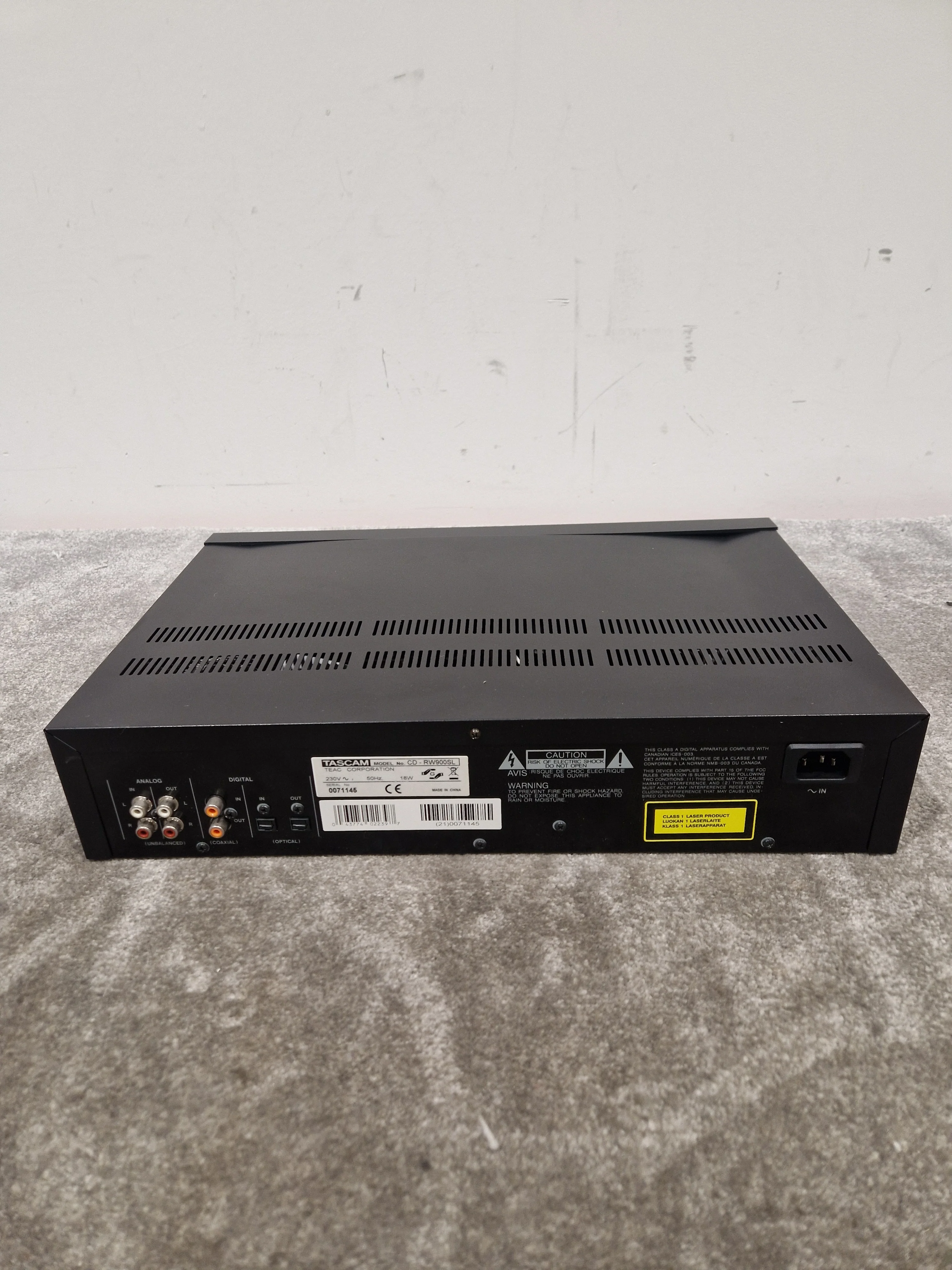 Tascam CD-RW900SL – Professional CD Recorder – Very Good w/ Power Supply & Remote - Image 5