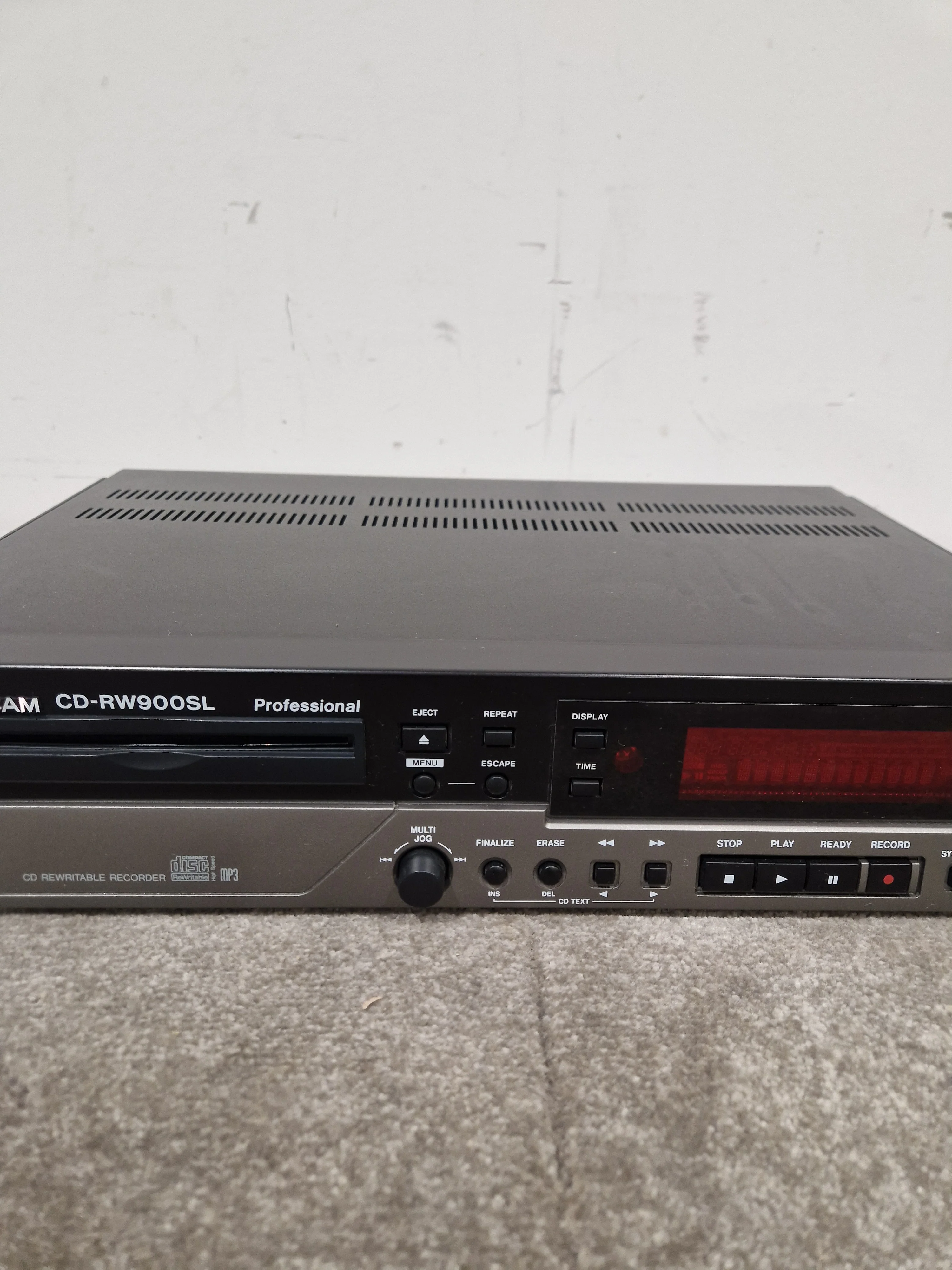 Tascam CDRW900SL - Professional CD Recorder - Excellent w/ Power Supply - Image 2