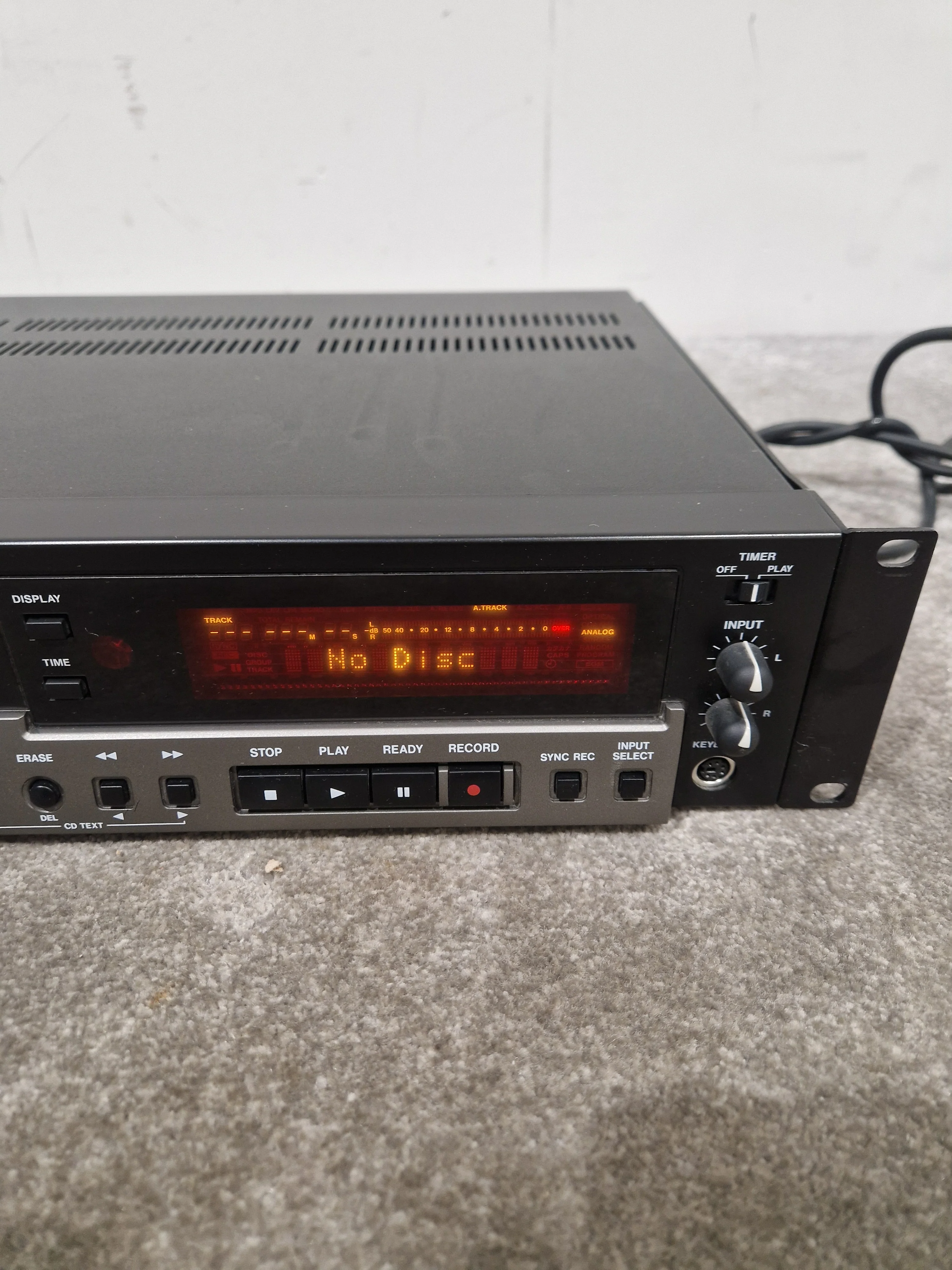 Tascam CDRW900SL - Professional CD Recorder - Excellent w/ Power Supply - Image 4