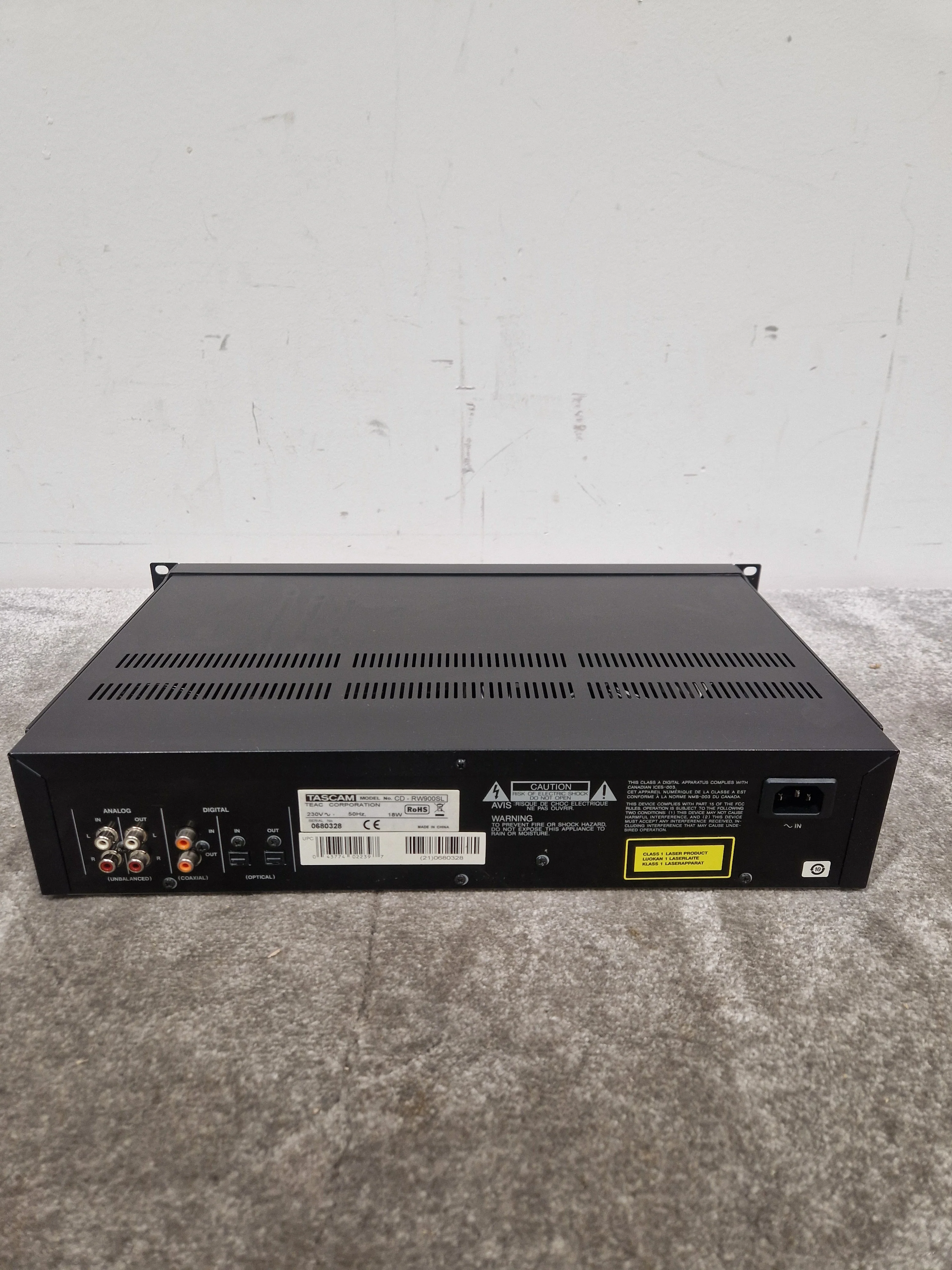 Tascam CDRW900SL - Professional CD Recorder - Excellent w/ Power Supply - Image 7