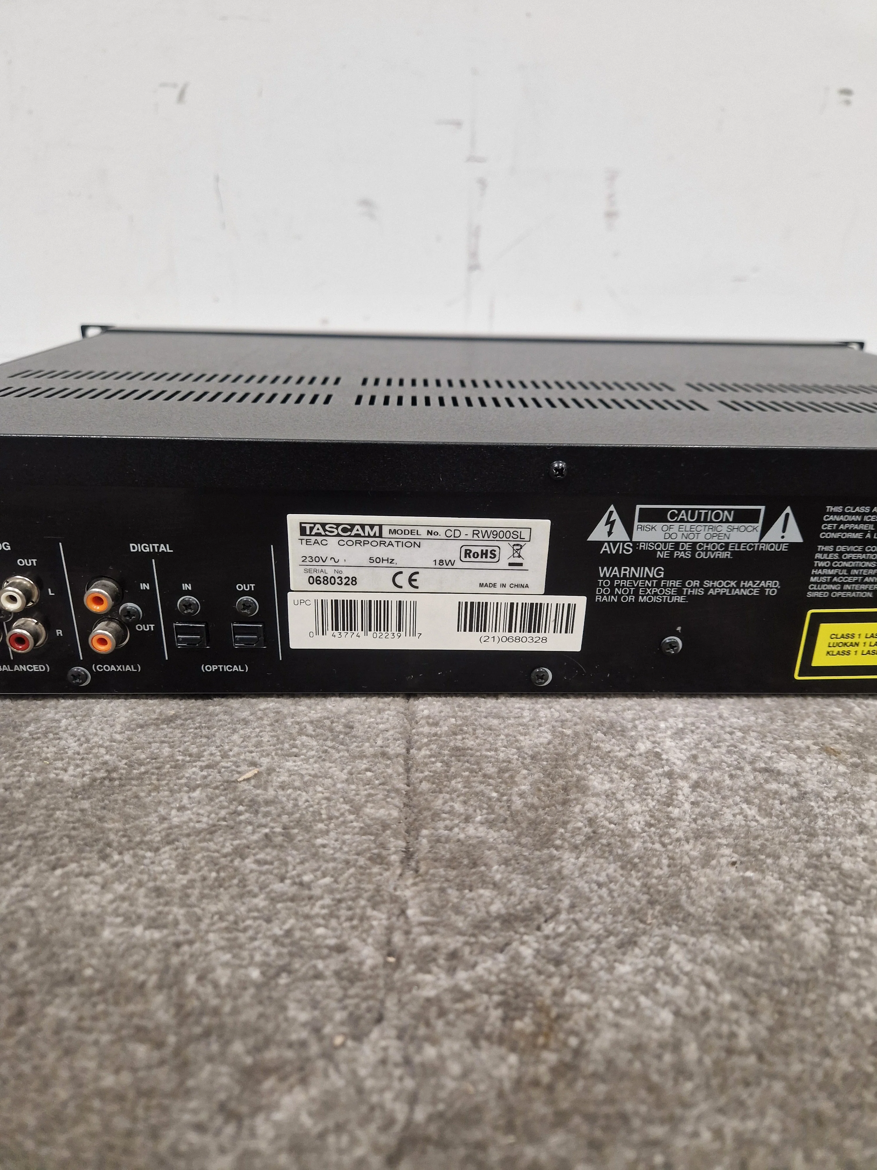 Tascam CDRW900SL - Professional CD Recorder - Excellent w/ Power Supply - Image 8