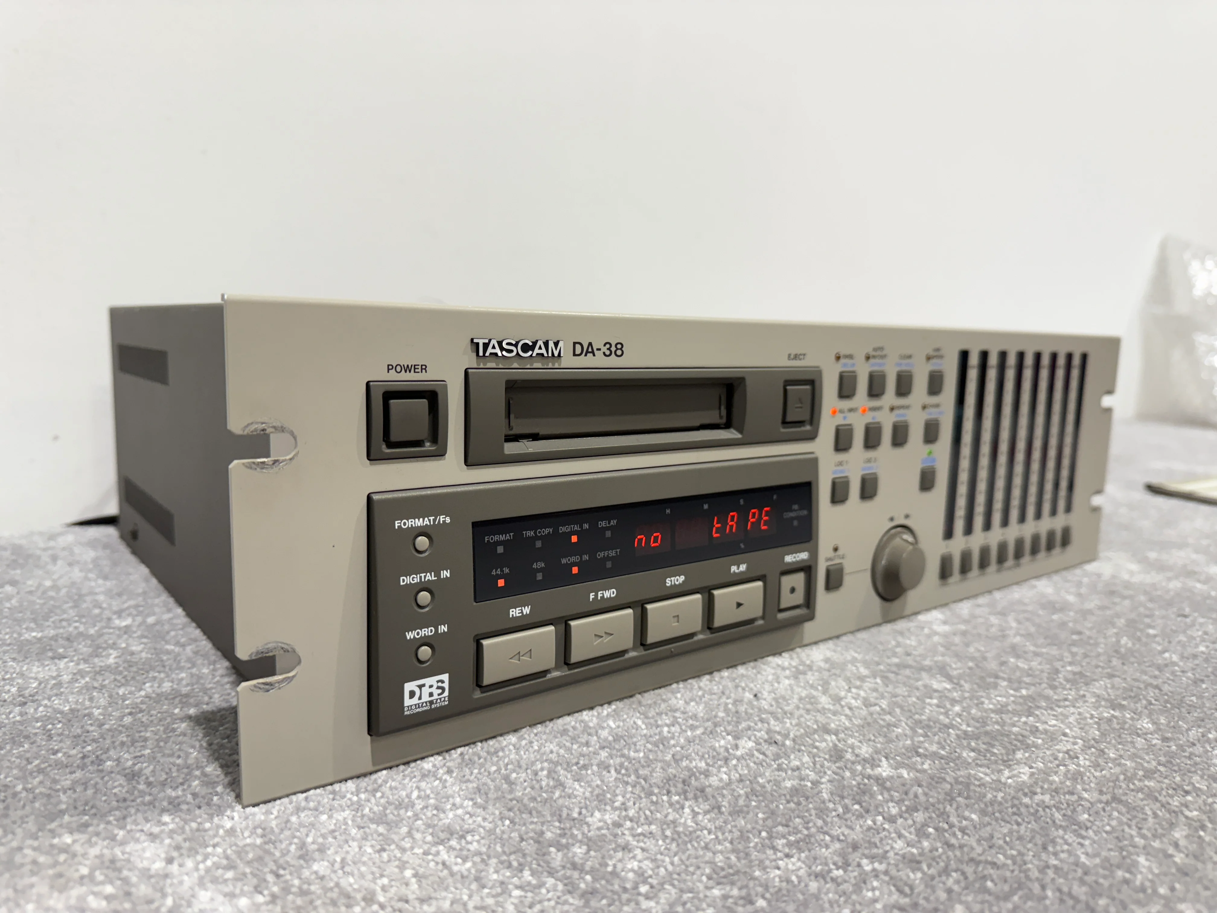 Tascam DA-38 Digital Multitrack Recorder - 8 Tracks, Timecode Support - Very Good w/ Manuals - Image 5