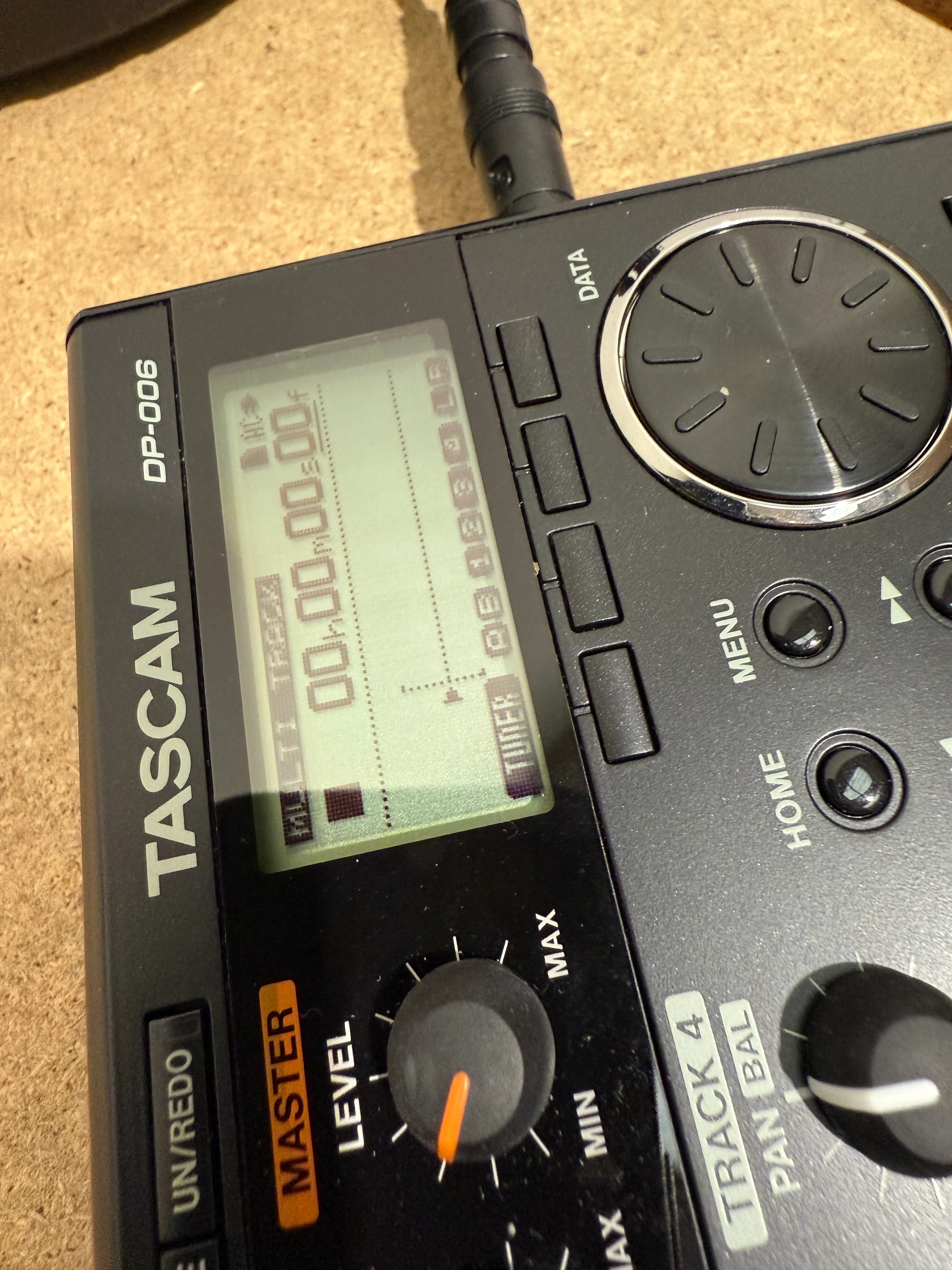 Tascam Digital Pocketstudio DP-006 (6-Track) with Power Supply - Image 3