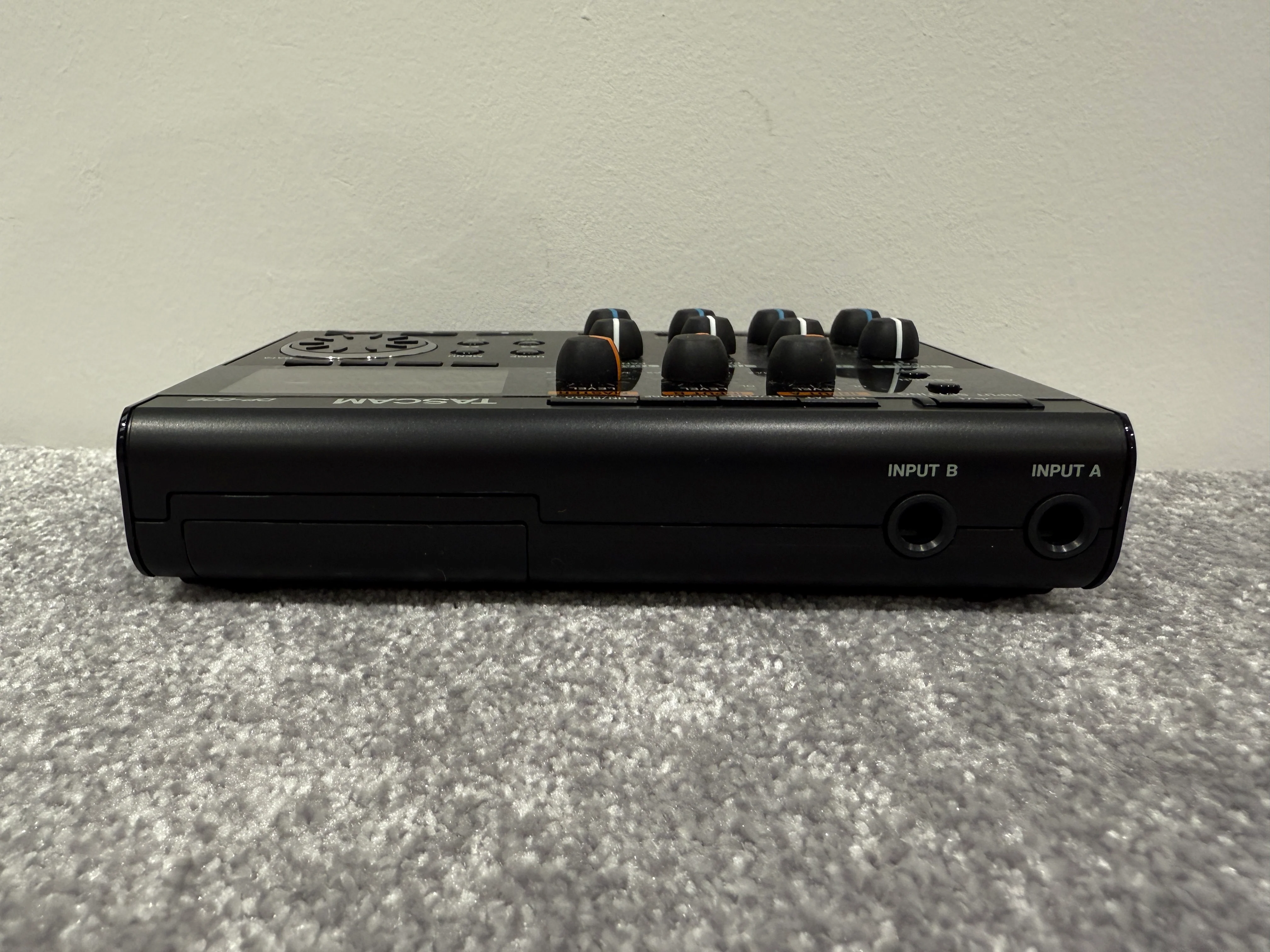 Tascam Digital Pocketstudio DP-006 (6-Track) with Power Supply - Image 7