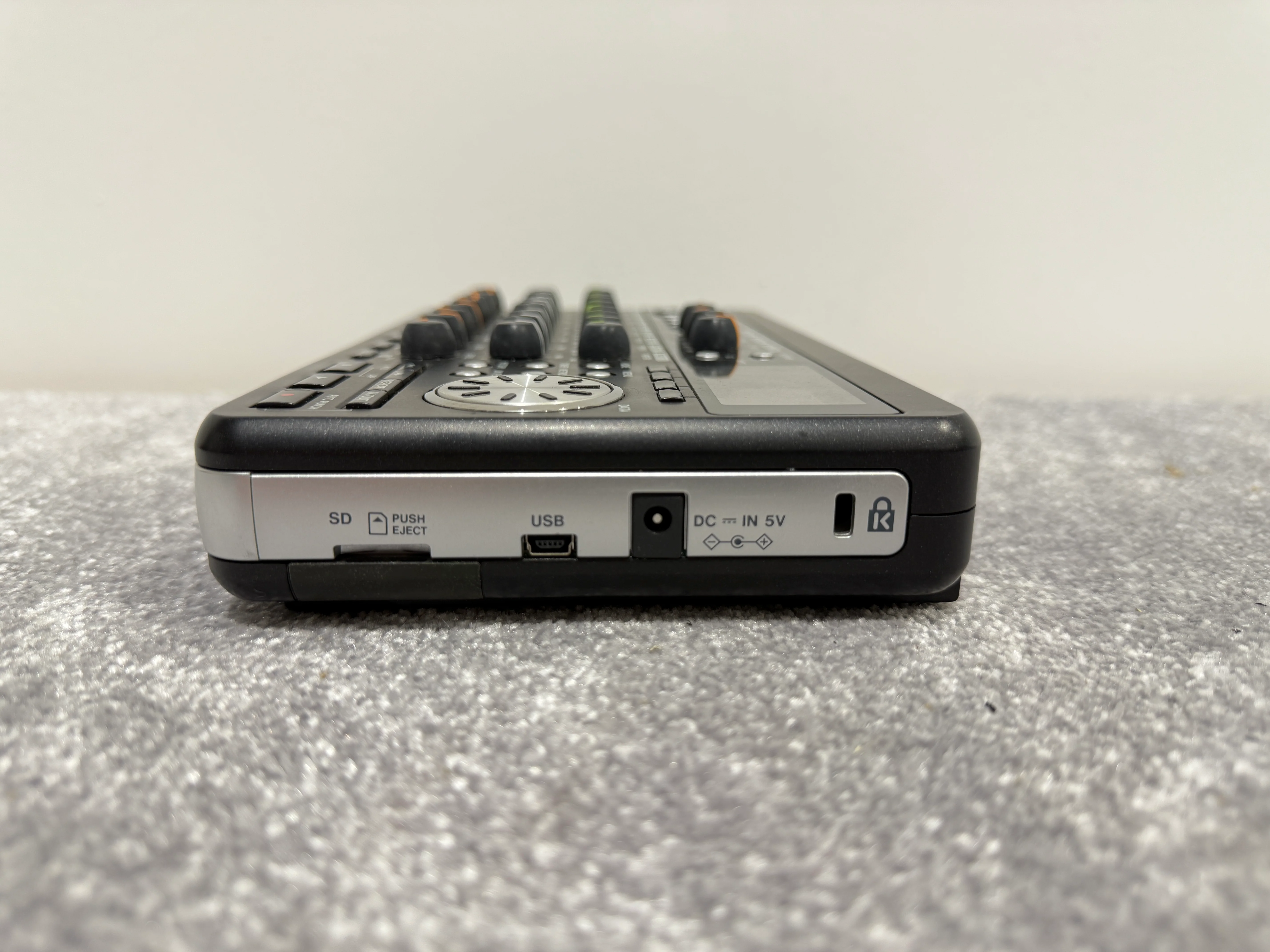 Tascam DP-008 Portable 8-track Recorder - 'Portastudio' - Image 7