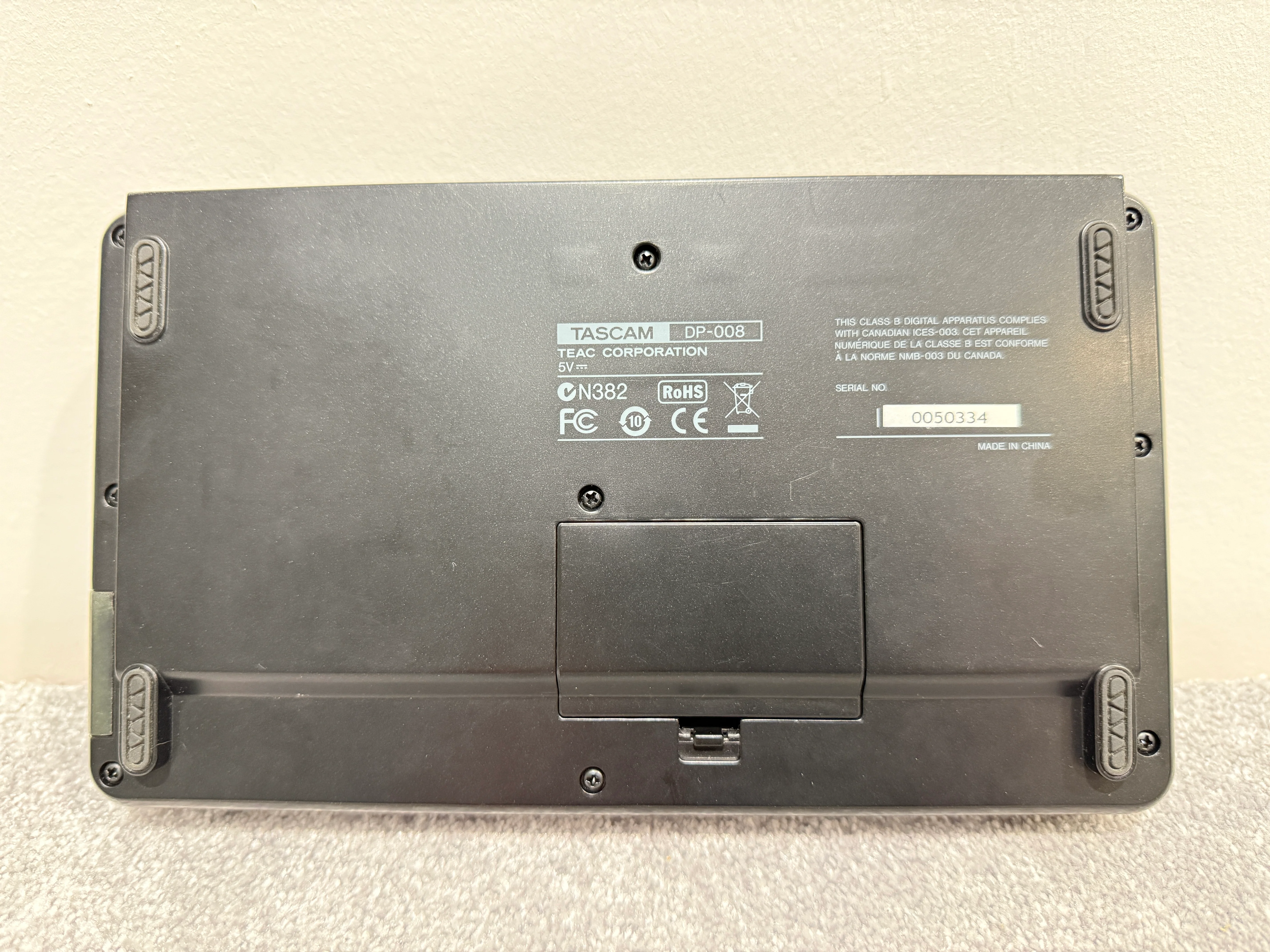 Tascam DP-008 Portable 8-track Recorder - 'Portastudio' - Image 9