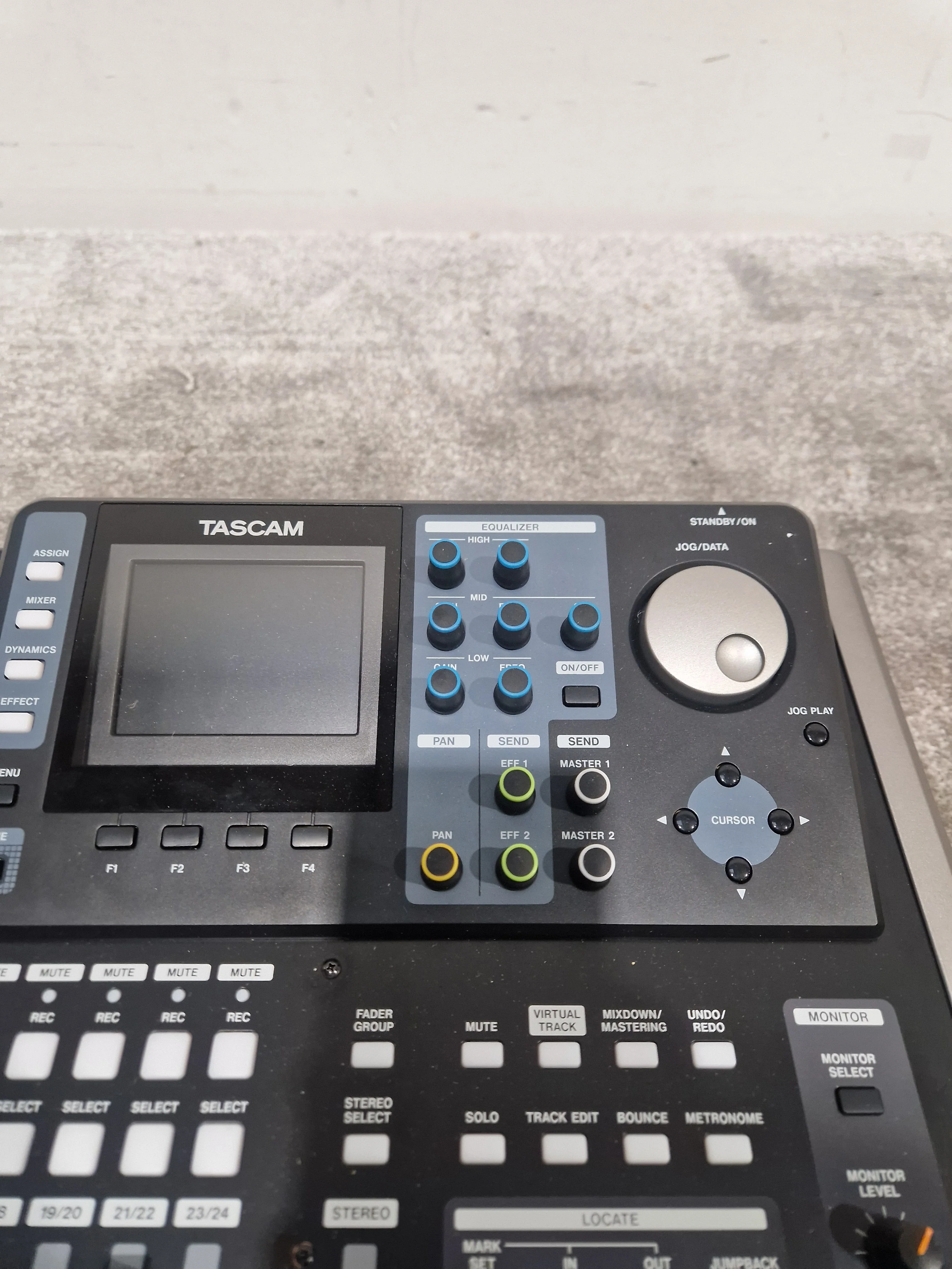 Tascam DP-24SD - Digital Multitrack Recorder - Black - Excellent w/ Original Box - Image 10
