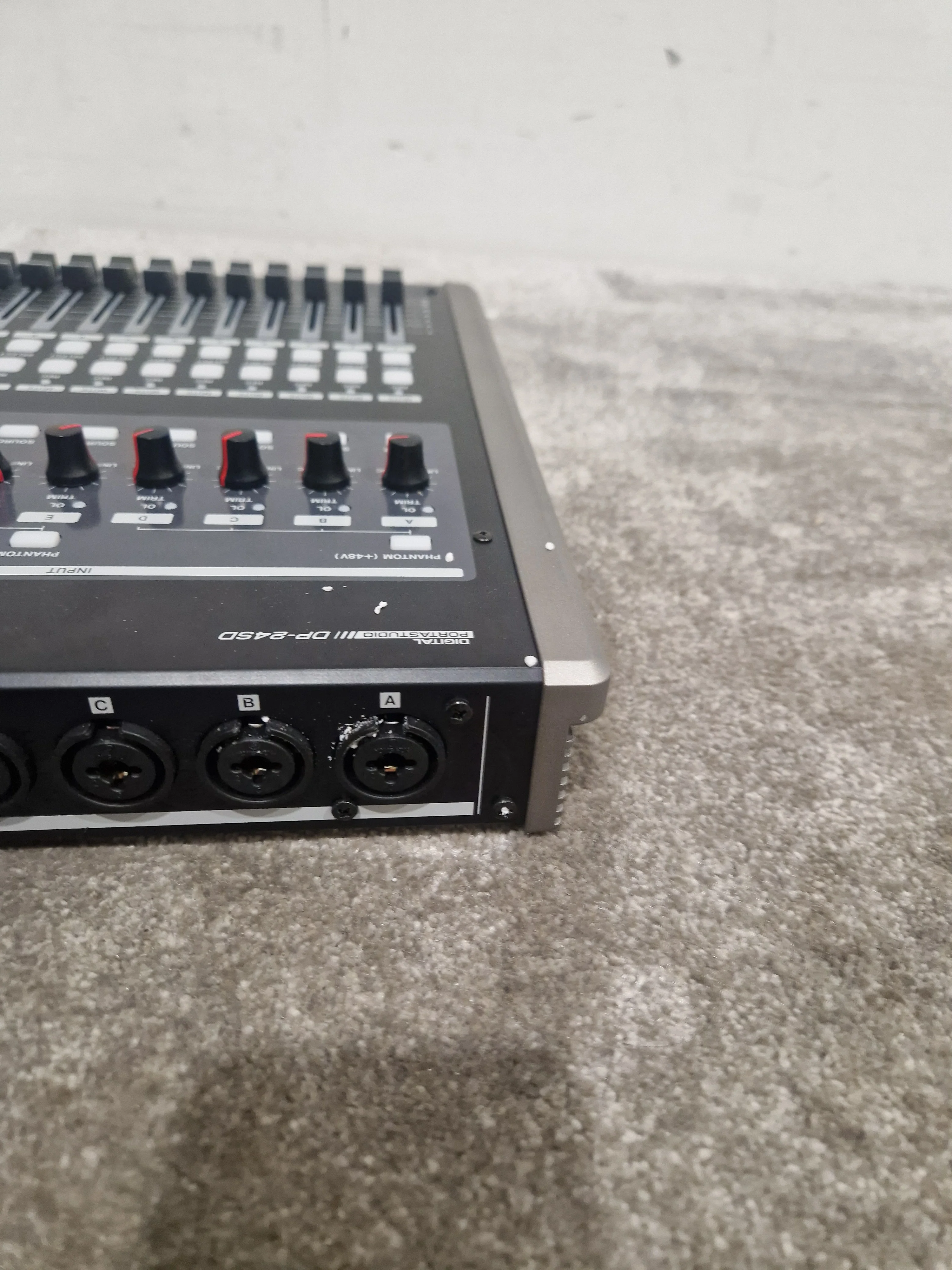 Tascam DP-24SD - Digital Multitrack Recorder - Black - Excellent w/ Original Box - Image 4