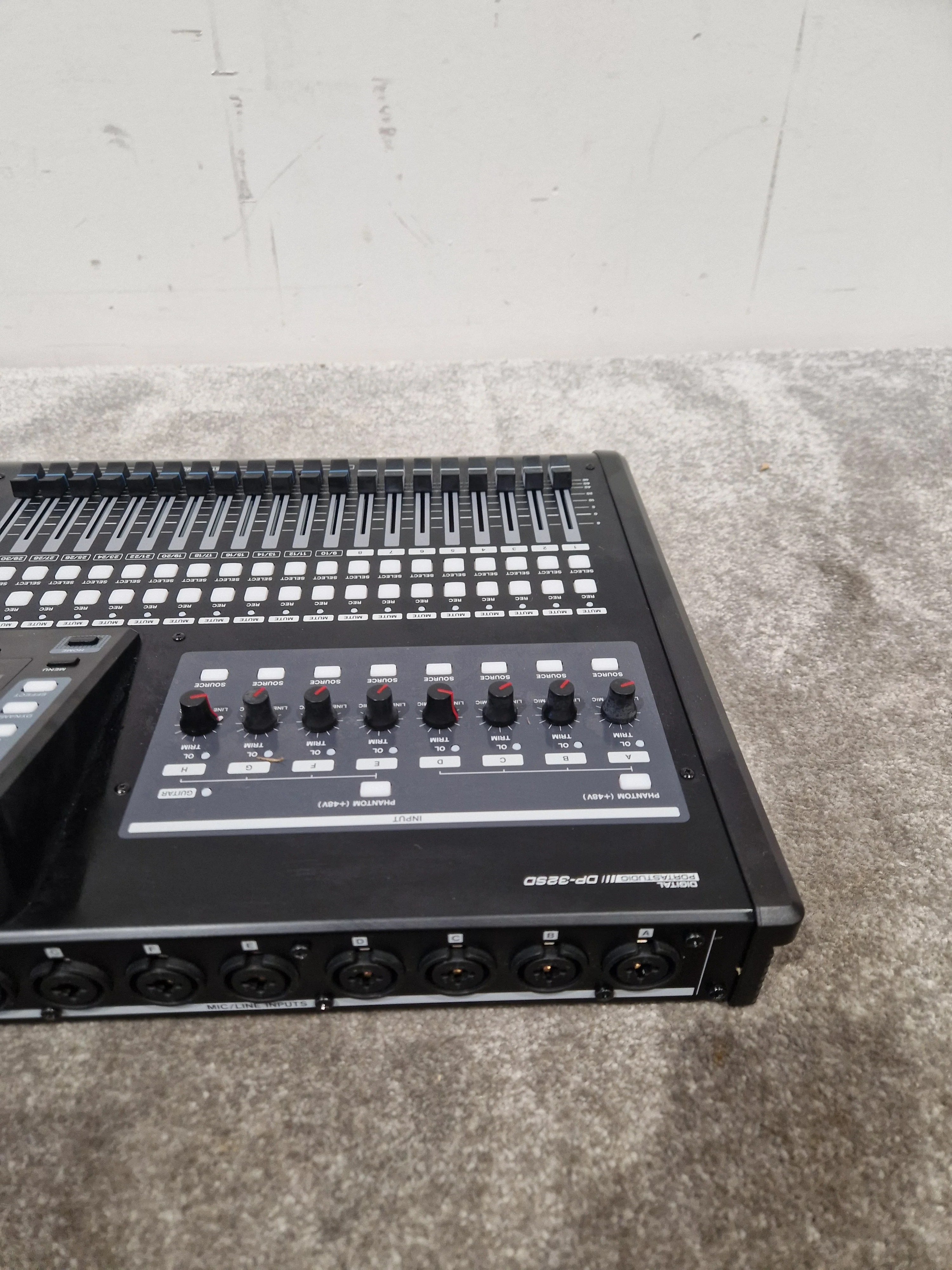 Tascam DP32SD - 32-Track Digital Portastudio - Excellent w/ Original Box - Image 6