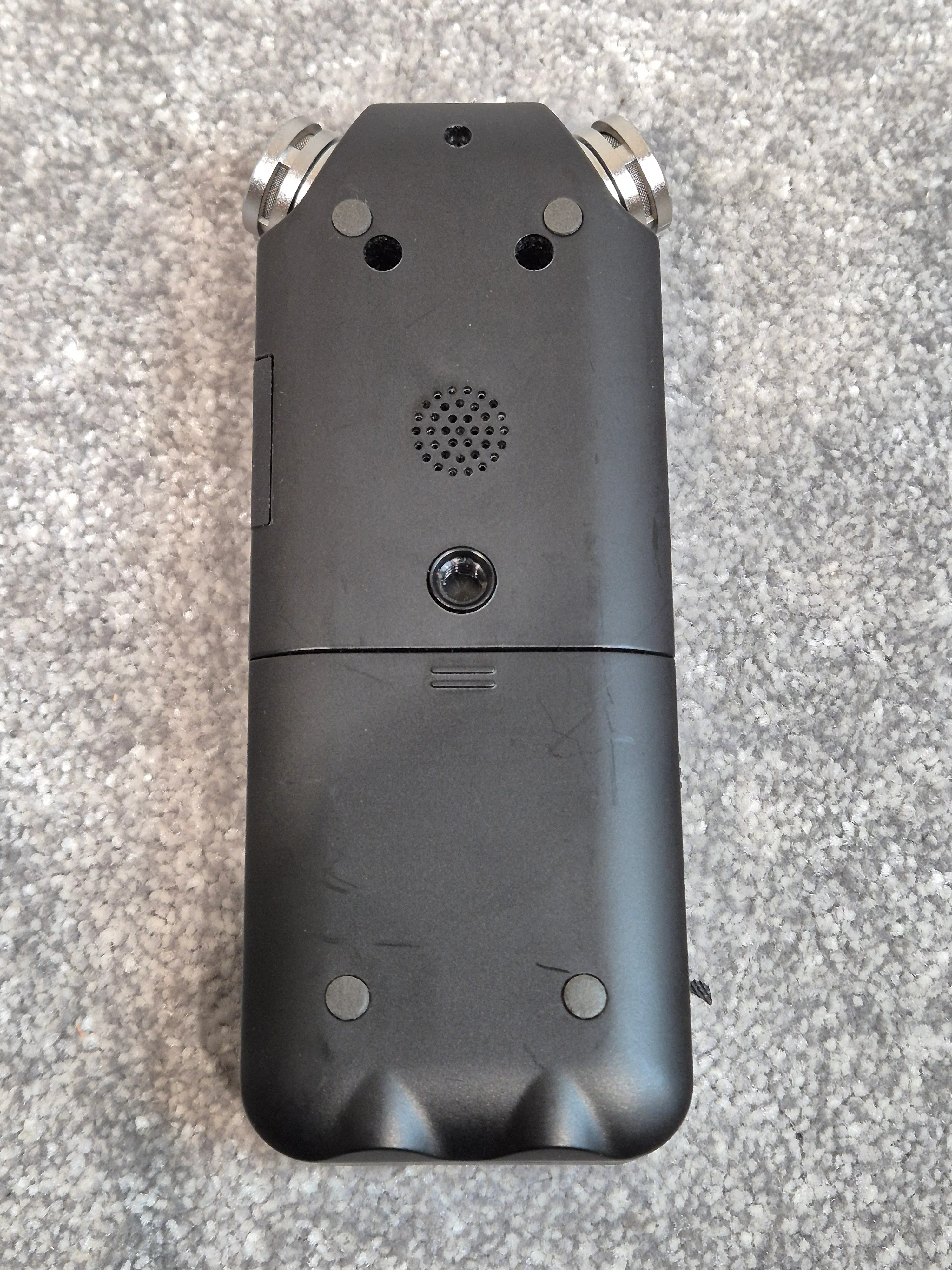 Tascam DR-05 - Digital Voice Recorder With 4Gb SD card - Image 5