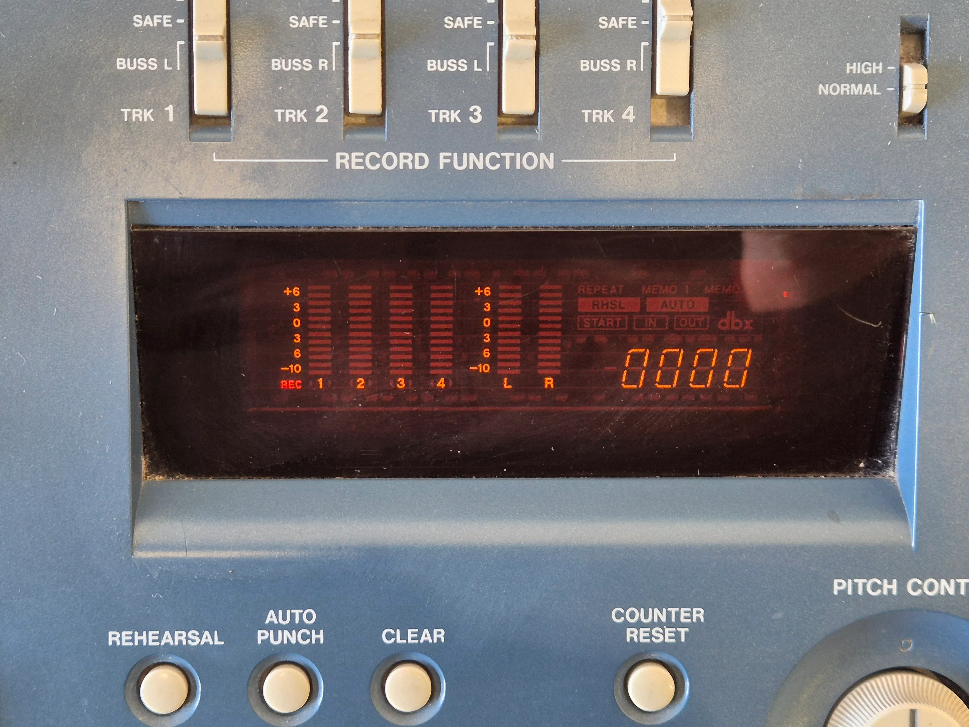 TASCAM Portastudio 424 Mk III - Cassette-Based Four-Track Recorder and Mixer - Image 2