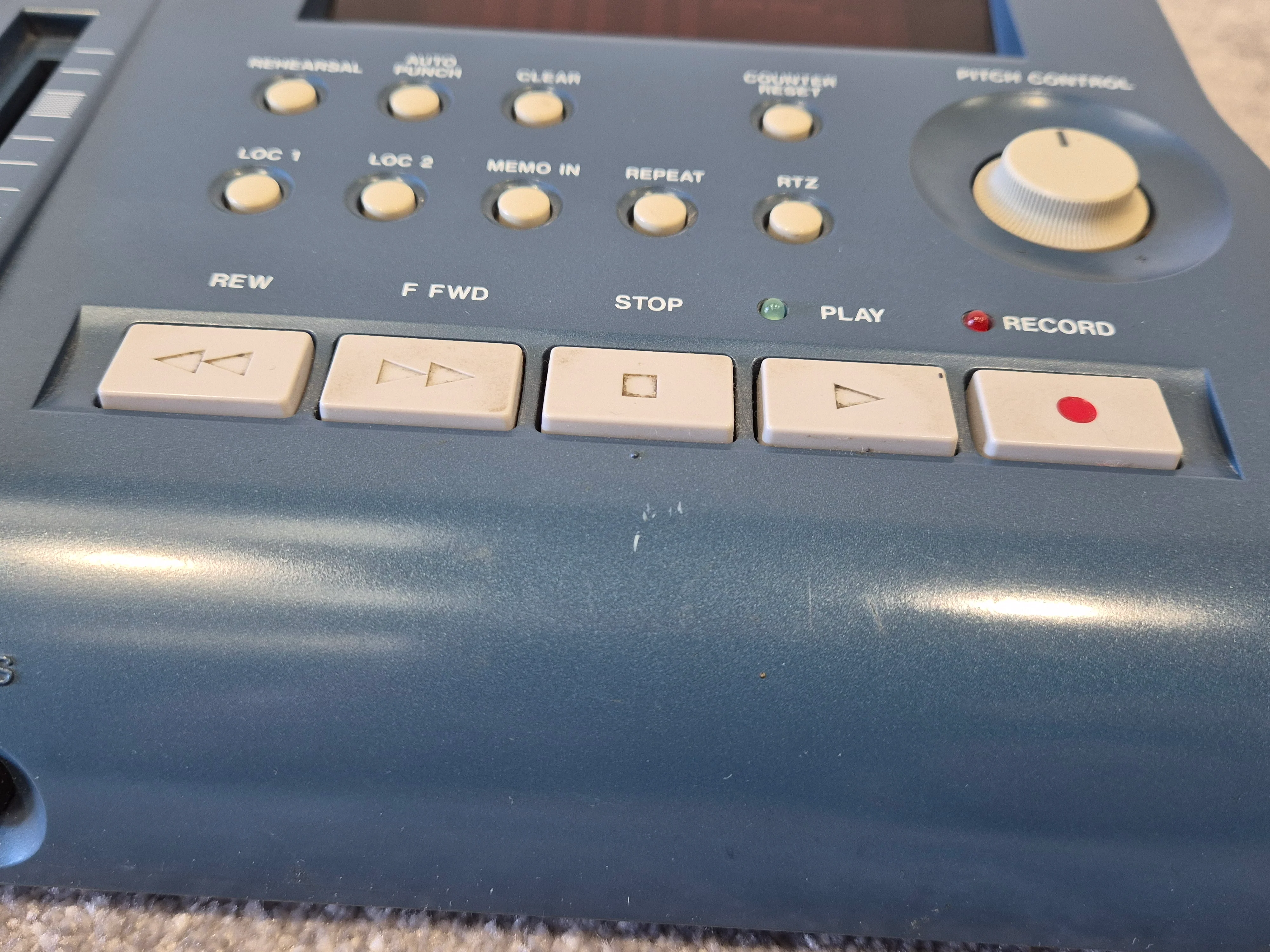 TASCAM Portastudio 424 Mk III - Cassette-Based Four-Track Recorder and Mixer - Image 6