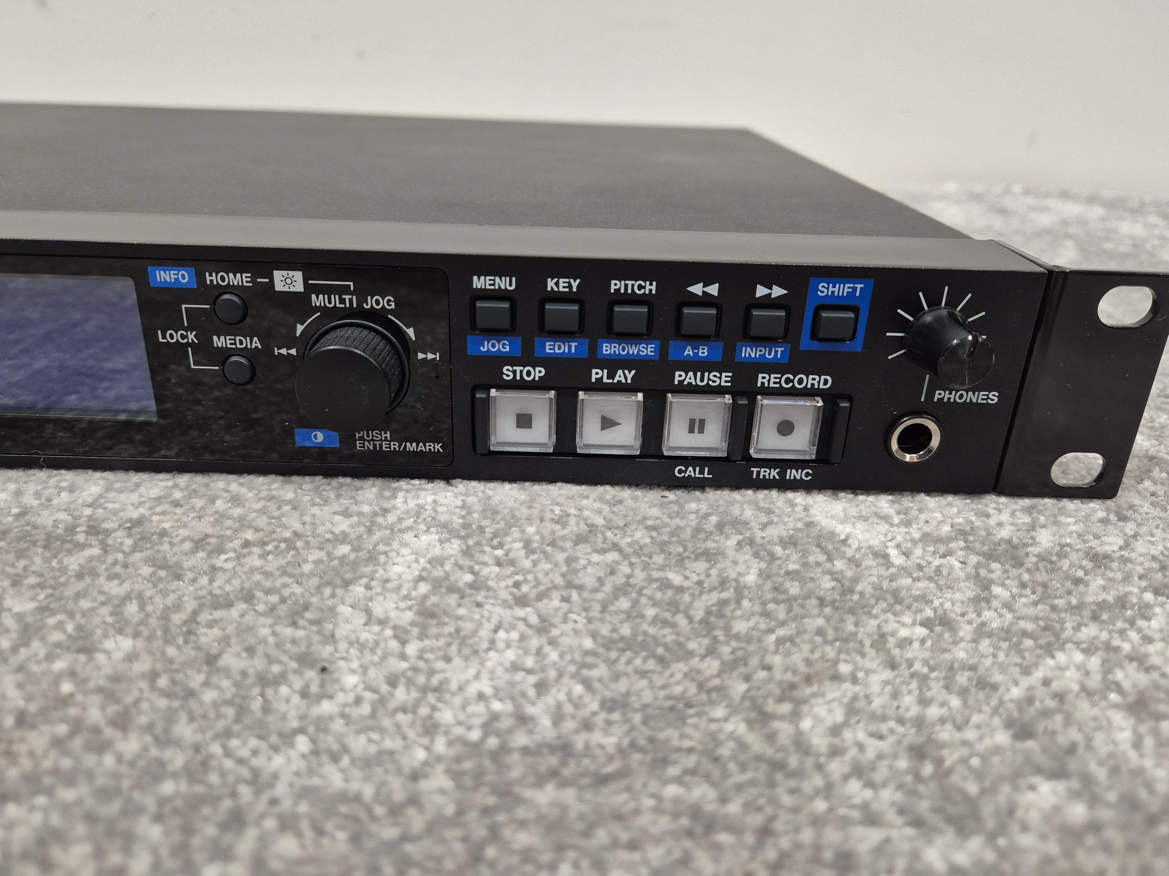 Tascam SS-R250N - Networkable Solid-State Recorder/Player w/ Original Box - Image 2