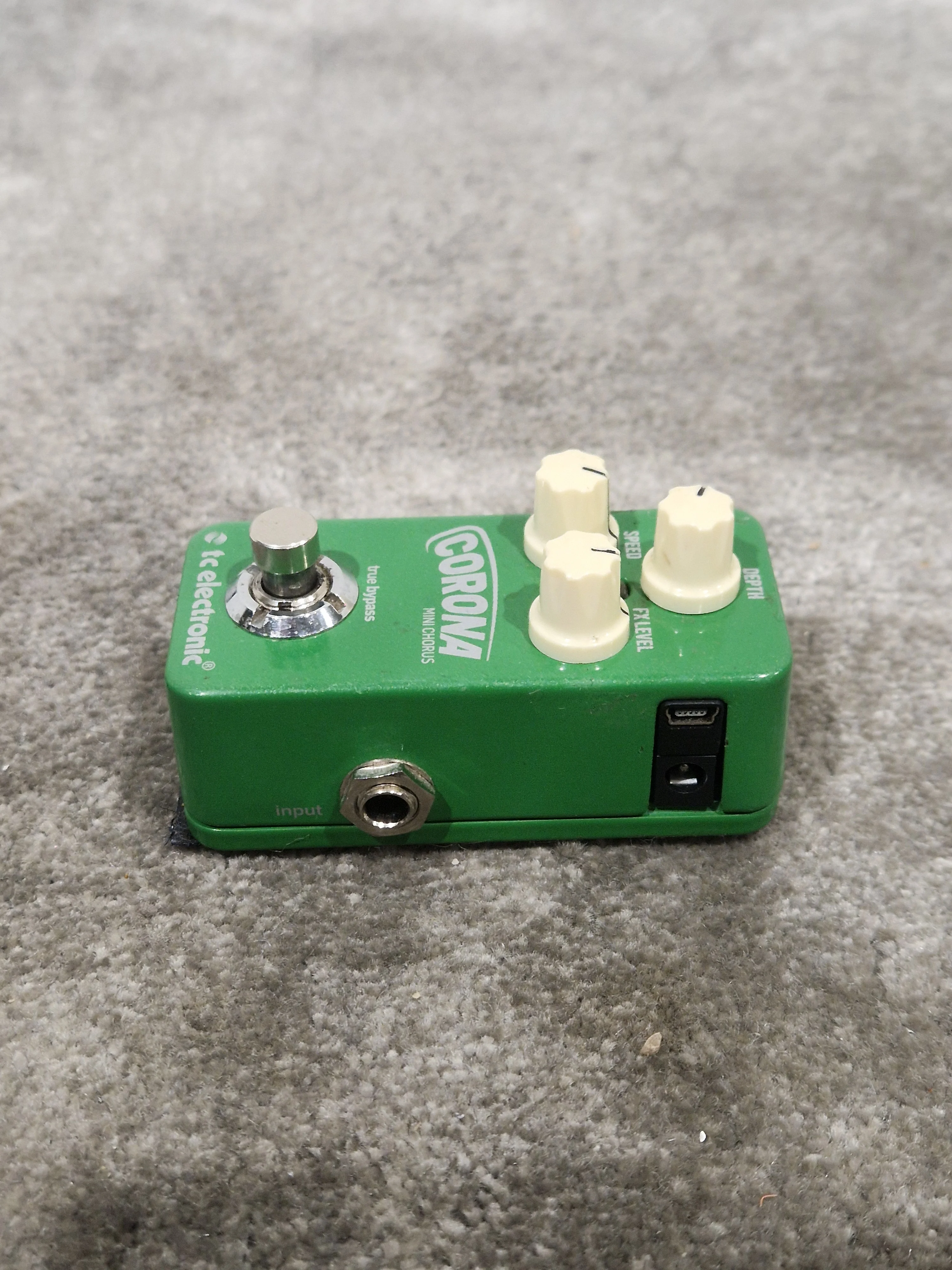 TC Electronic Corona Mini Chorus - Guitar Effects Pedal - Green - Good - Image 3