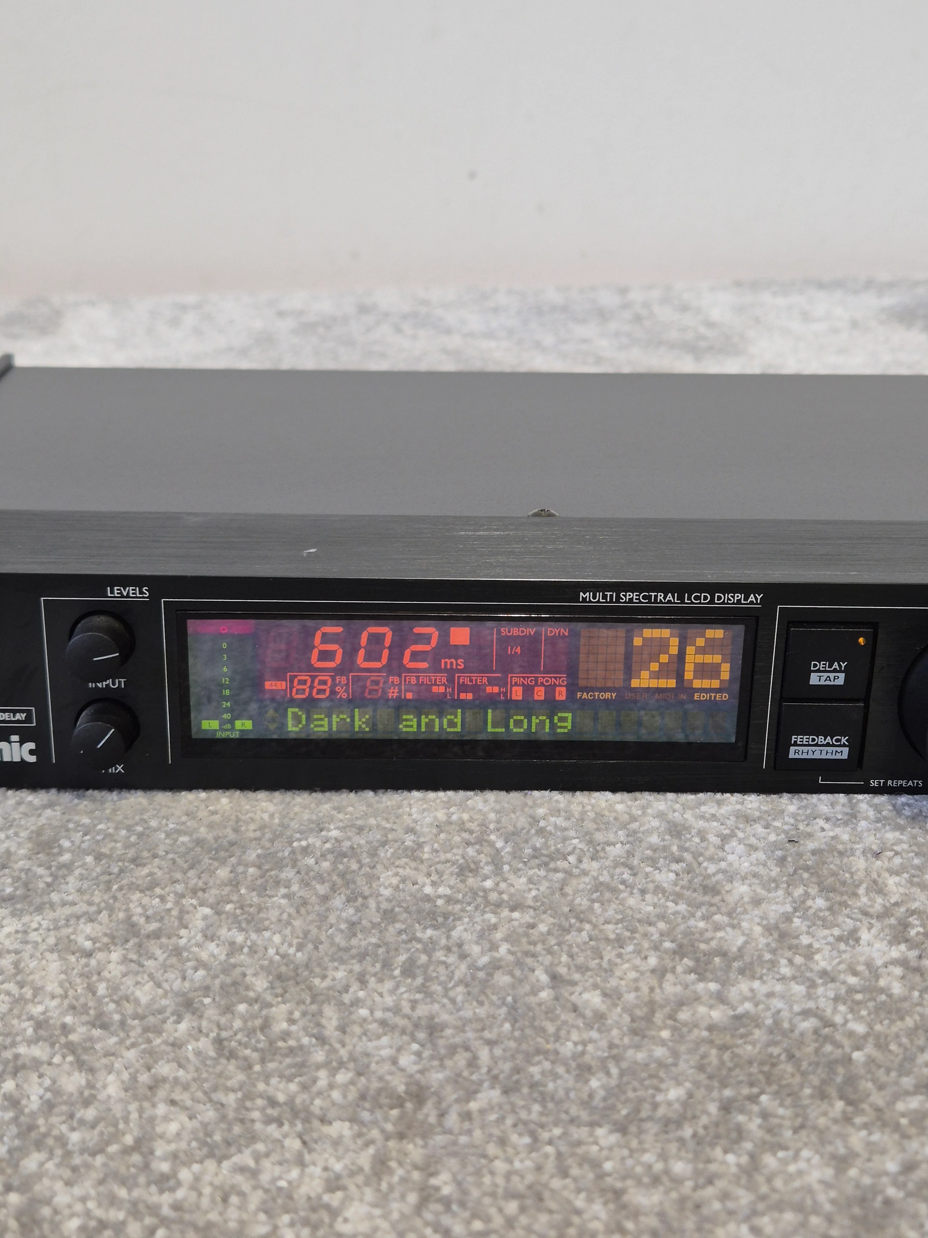 TC Electronic D-Two - Multi-Effects Processor, Digital Delay - Very Good w/ Original Box & Power Supply & Manuals - Image 2