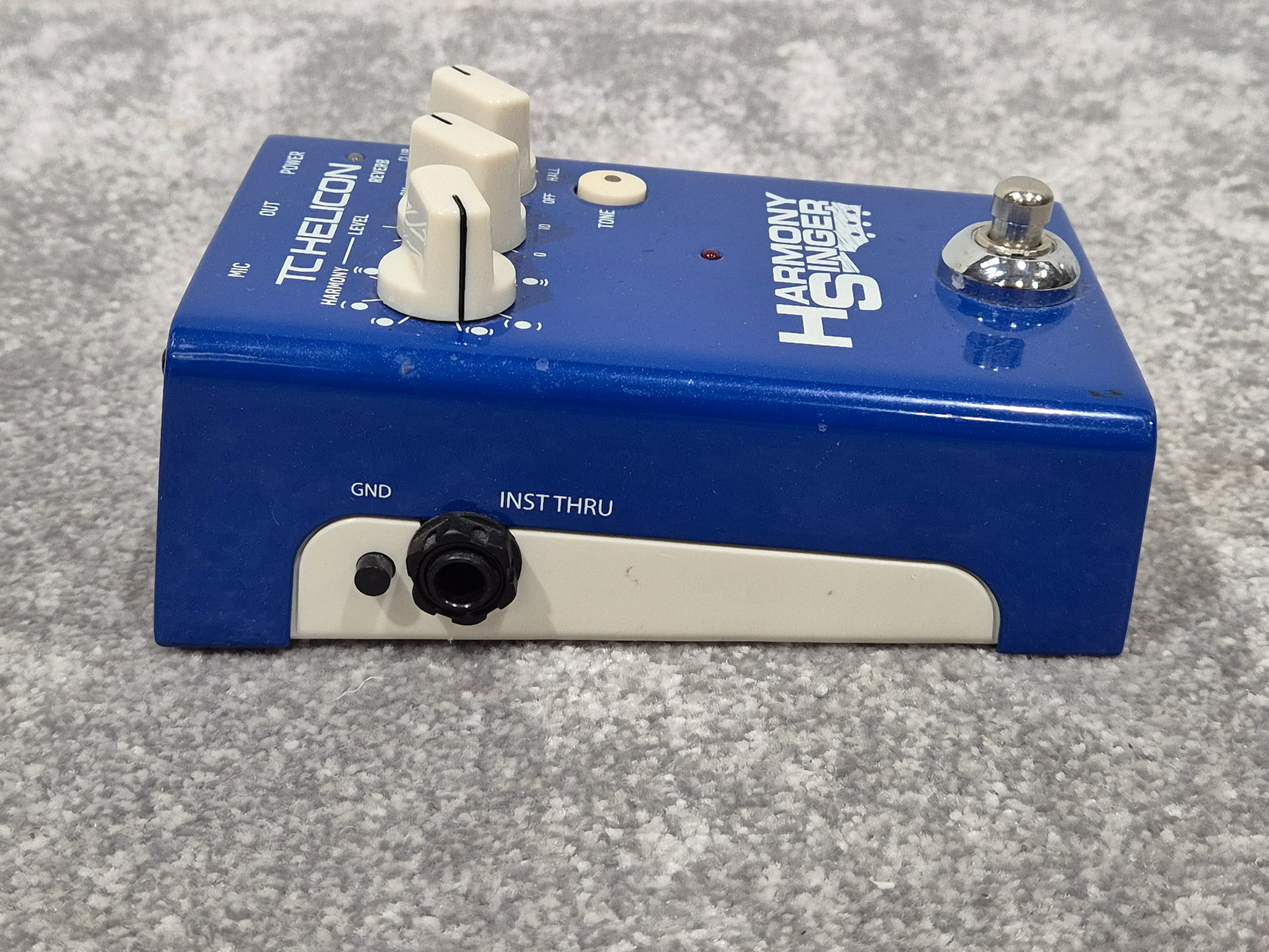 TC Helicon Harmony Singer 2 - Harmonies, Reverb and Adaptive Tone Effects Pedal w/ Original Box - Image 2