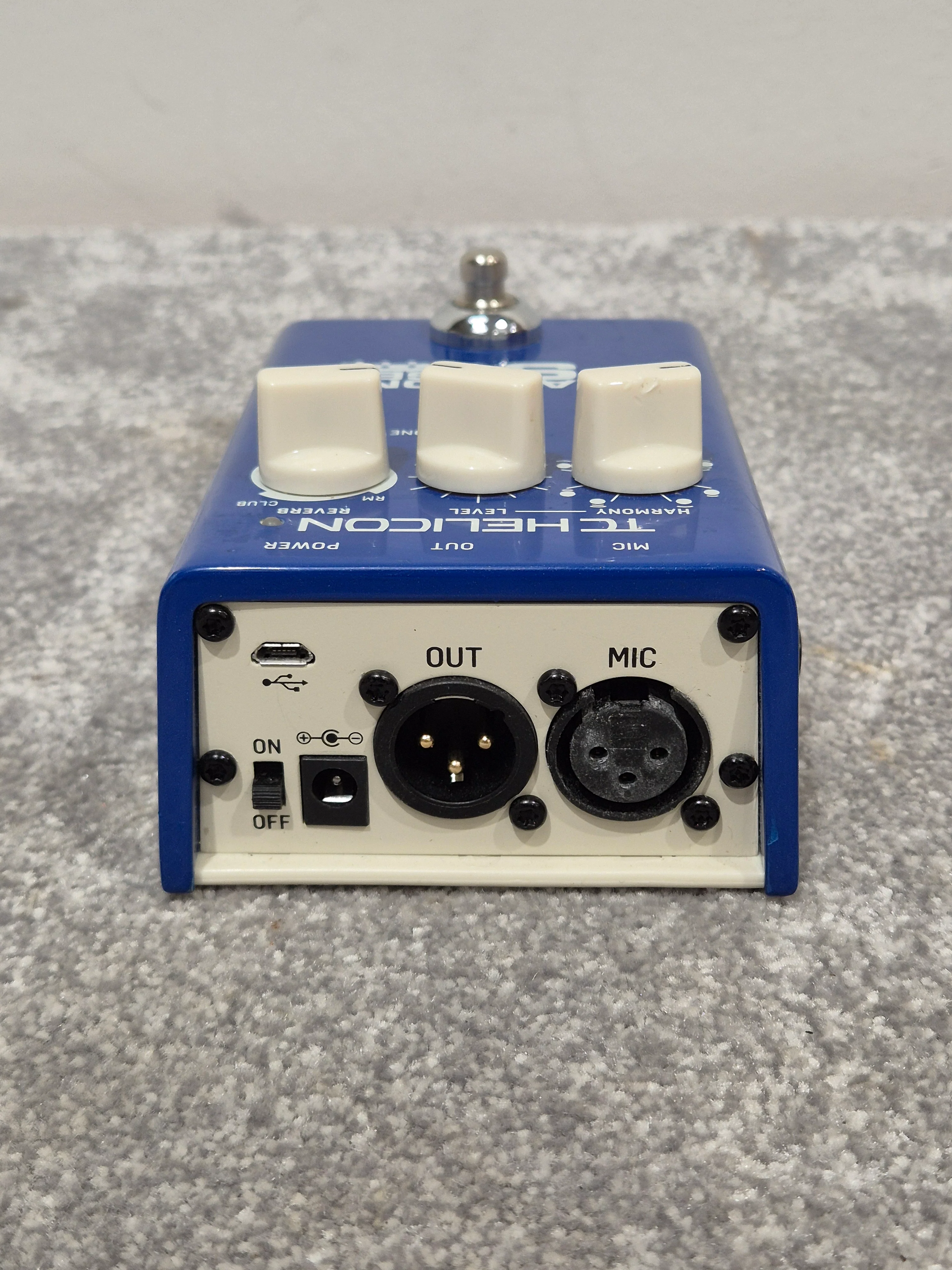 TC Helicon Harmony Singer - Vocal Stomp Box - Image 5