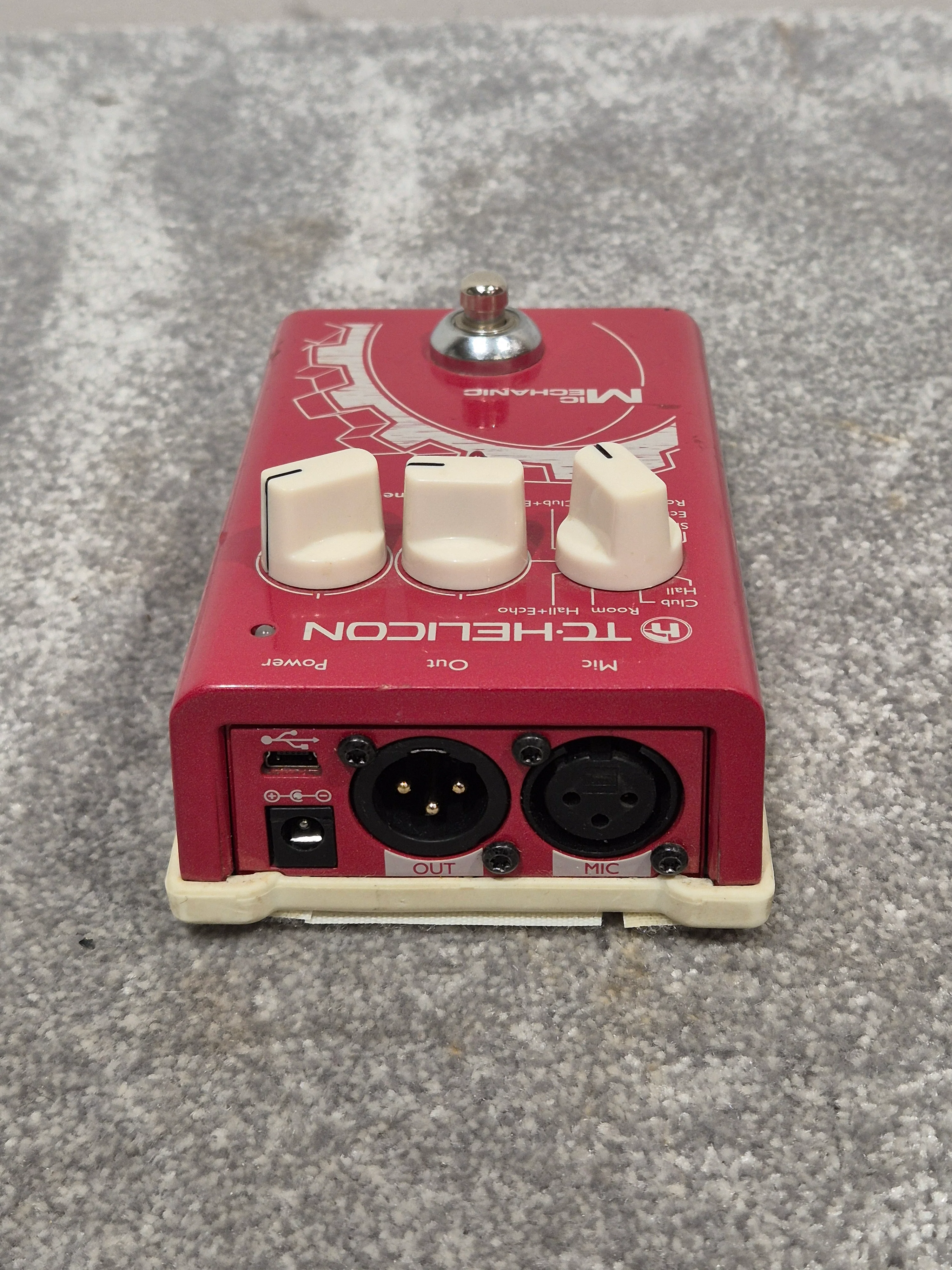 TC Helicon Mic Mechanic - Compact Vocal Effects Processor - Image 3