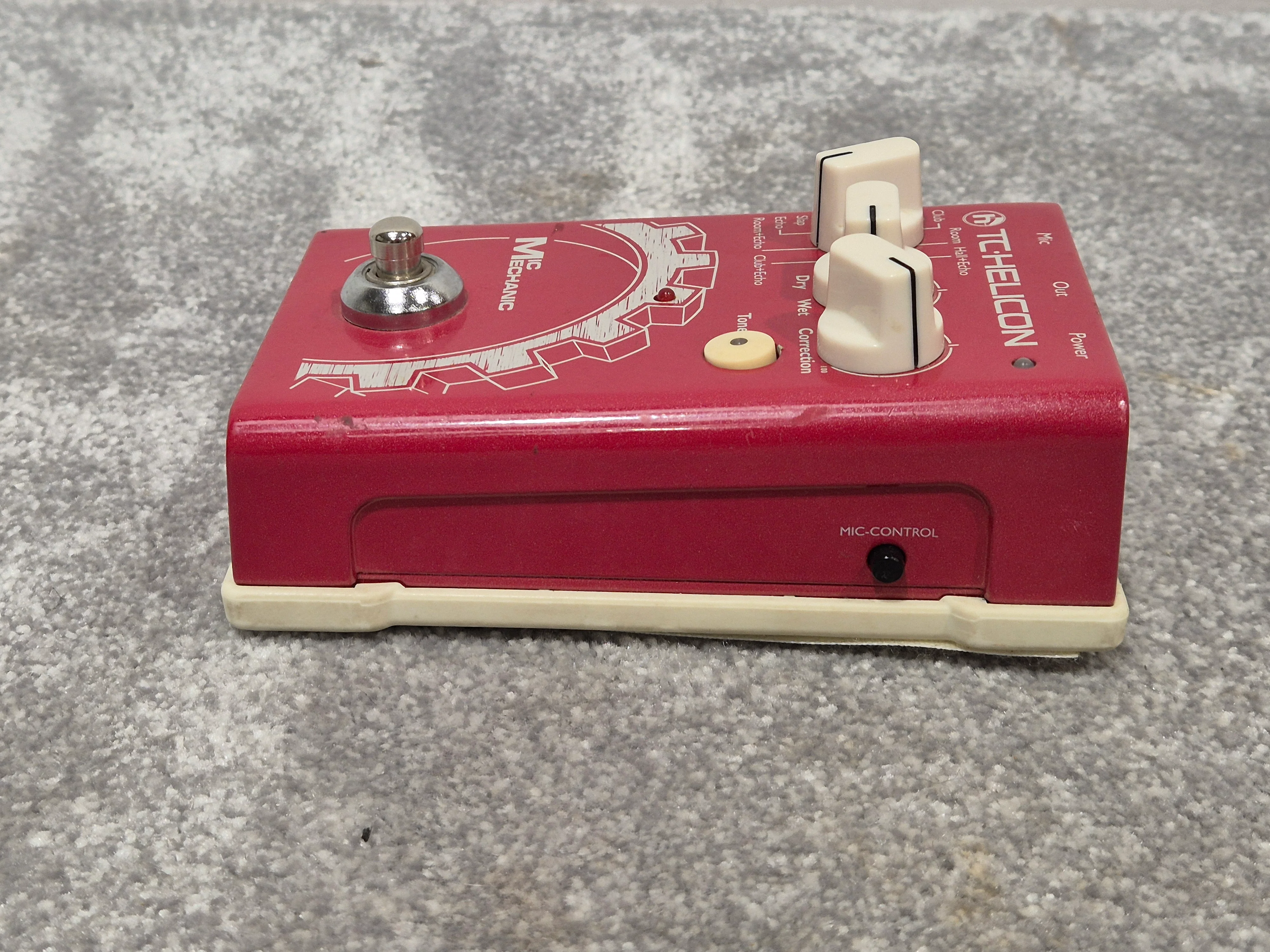 TC Helicon Mic Mechanic - Compact Vocal Effects Processor - Image 5