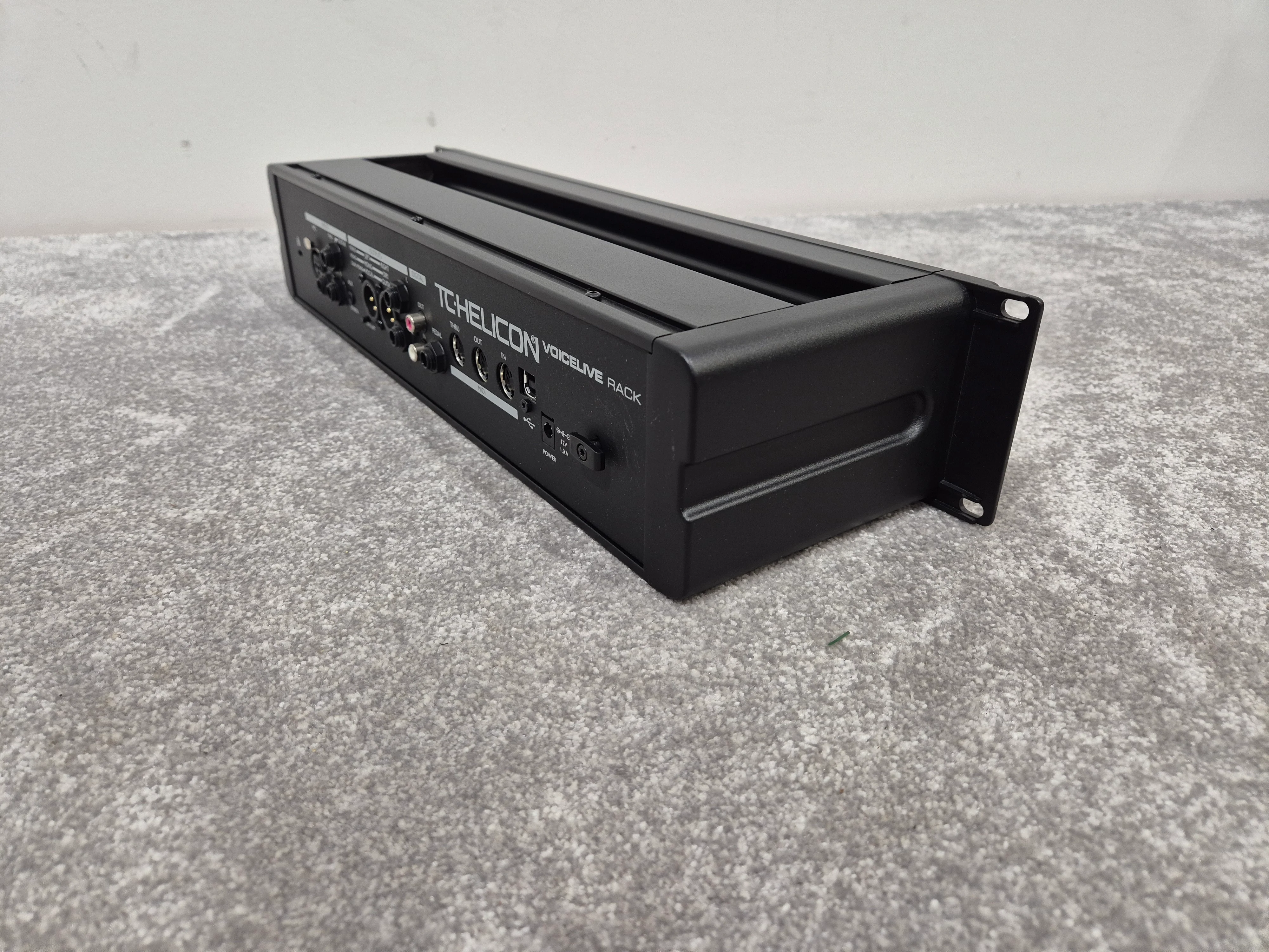 TC Helicon VoiceLive Rack - Vocal  Processor - Black - Image 5
