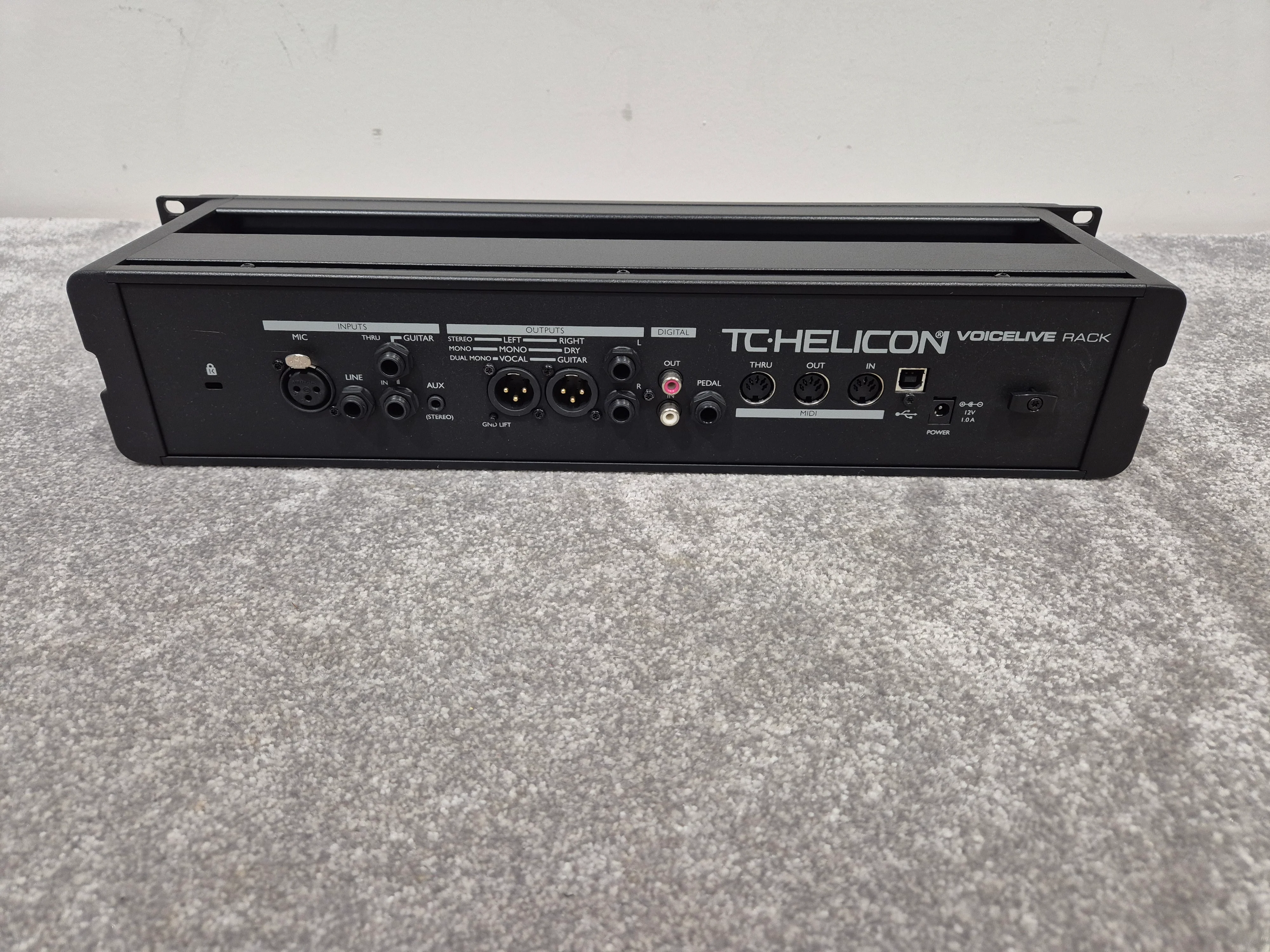 TC Helicon VoiceLive Rack - Vocal  Processor - Black - Image 6