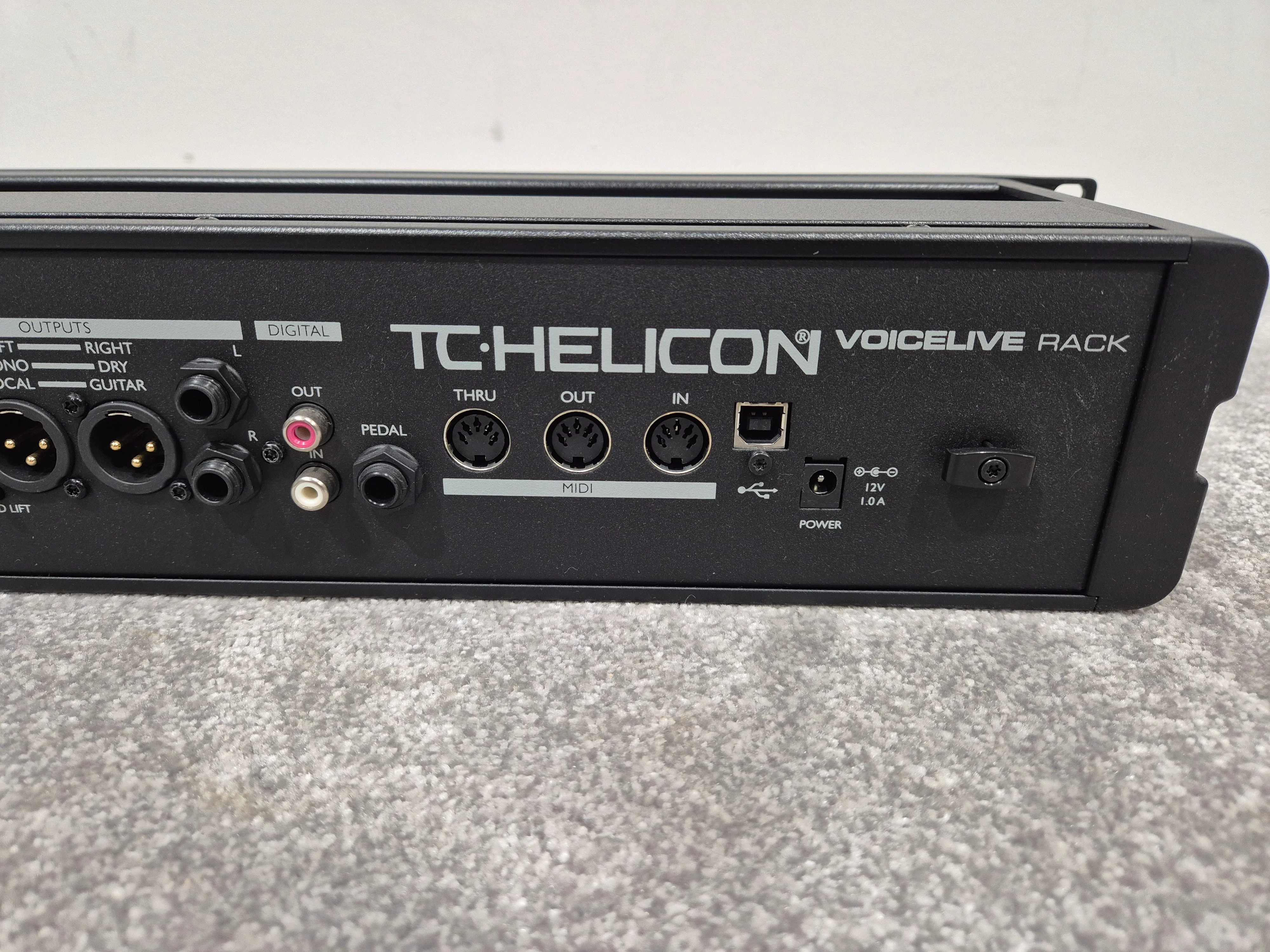 TC Helicon VoiceLive Rack - Vocal  Processor - Black - Image 7