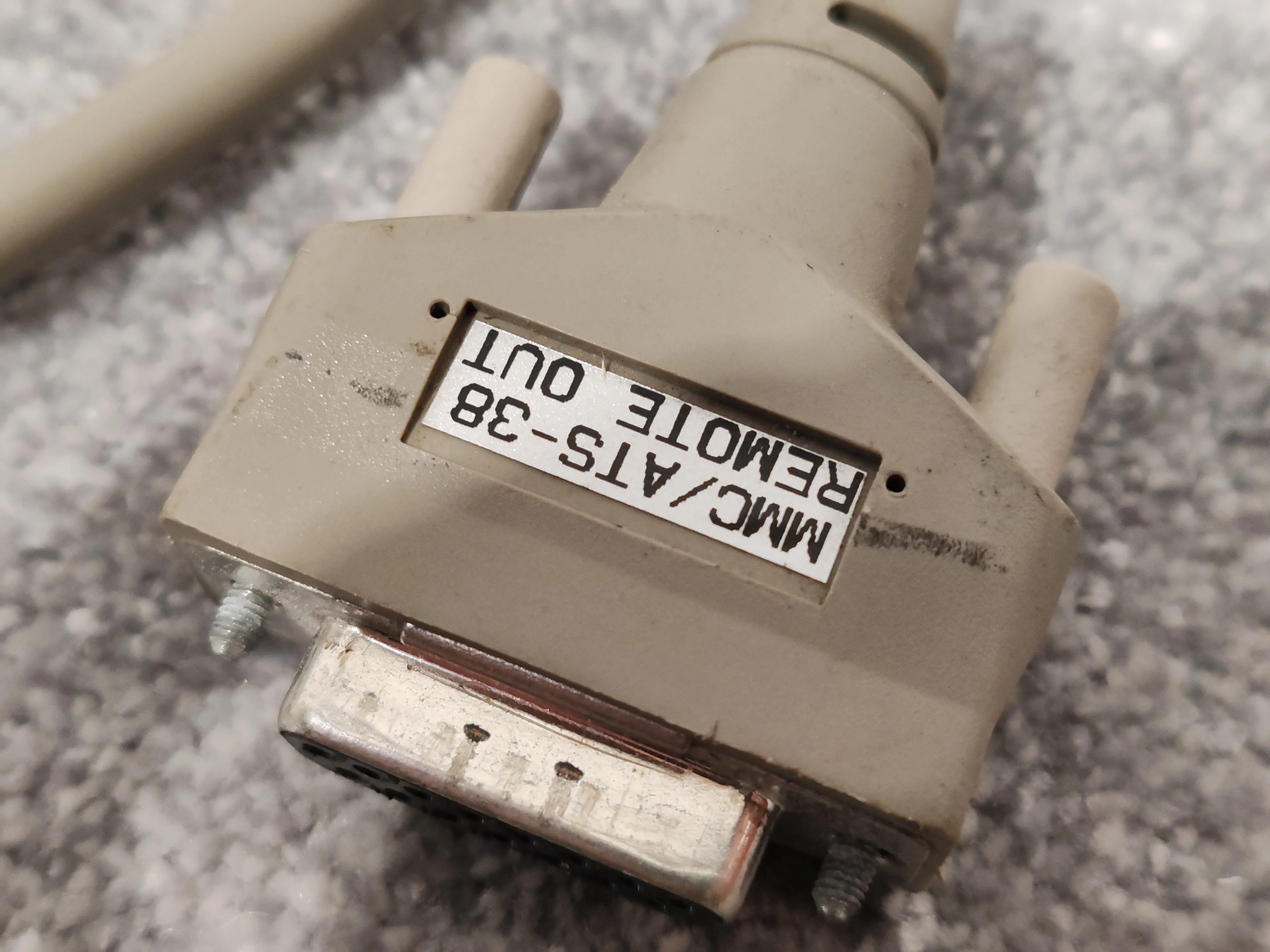 Teac Tascam DA-38 to ATS-38 Sync Cable - 1.1m length - Image 4