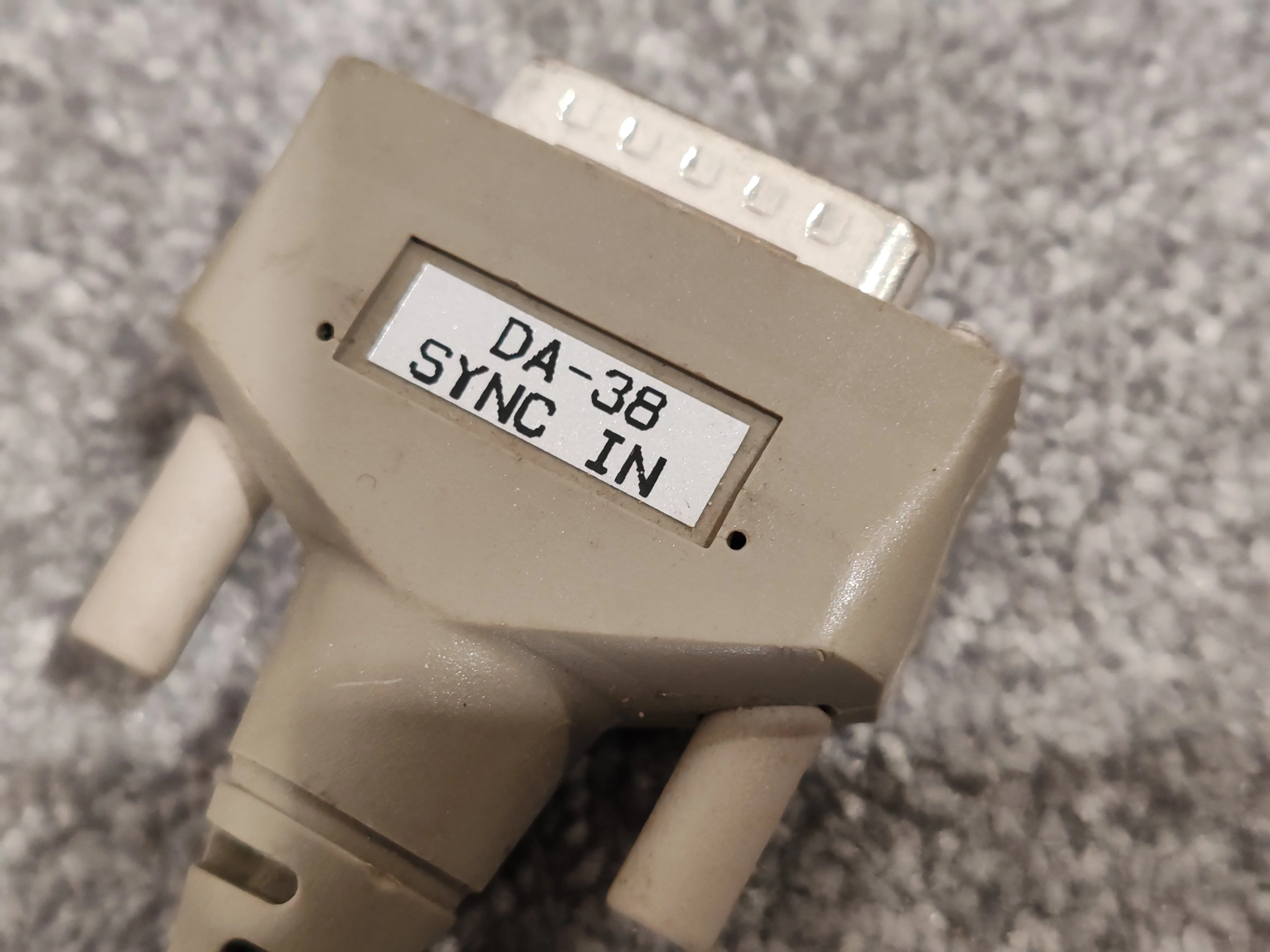 Teac Tascam DA-38 to ATS-38 Sync Cable - 1.1m length - Image 5