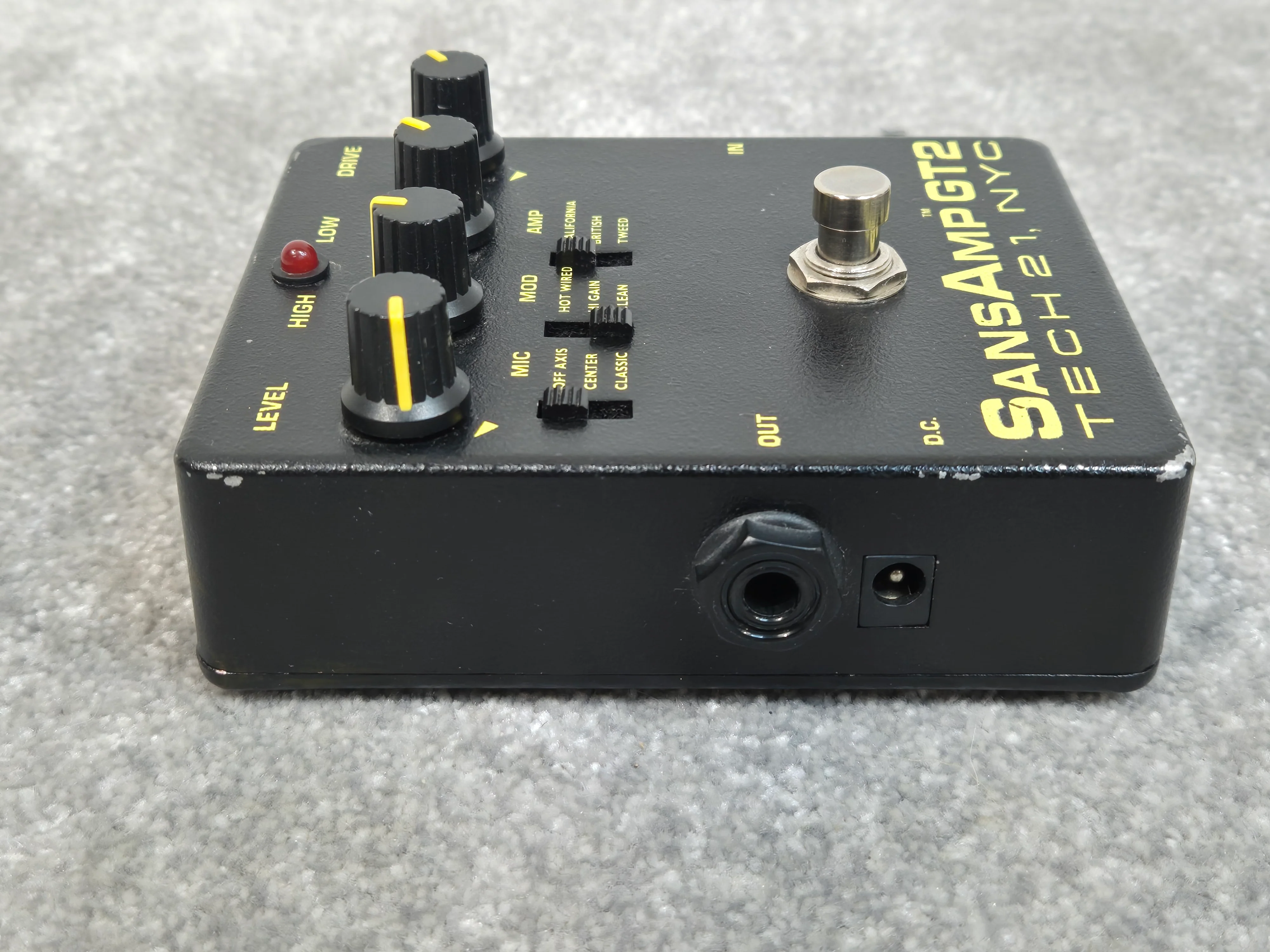Tech 21 SansAmp GT2- Tube Amp Emulation Pedal - Image 5