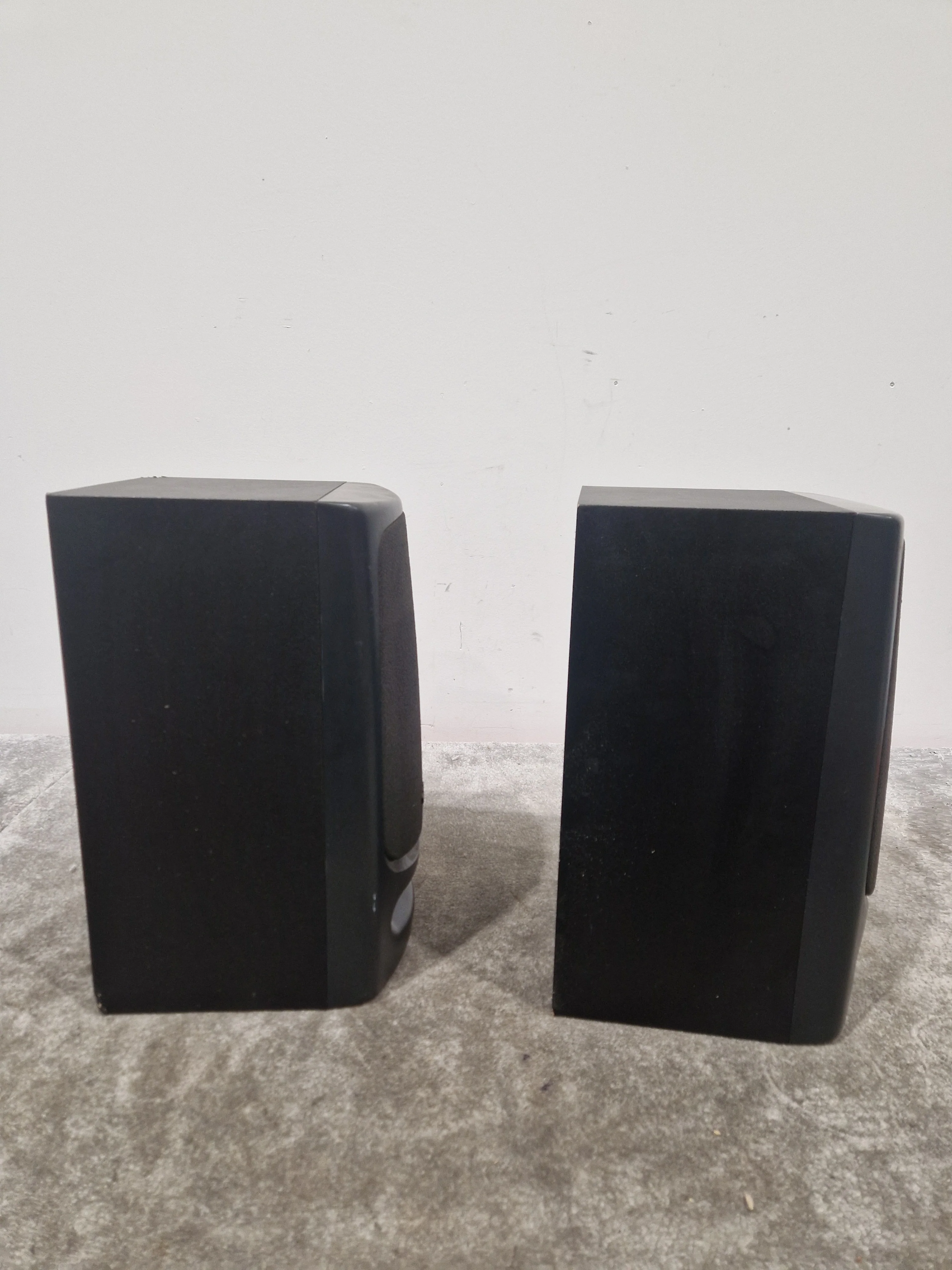 Technics - Bookshelf Speakers - Pair - Black - Fair - Image 2
