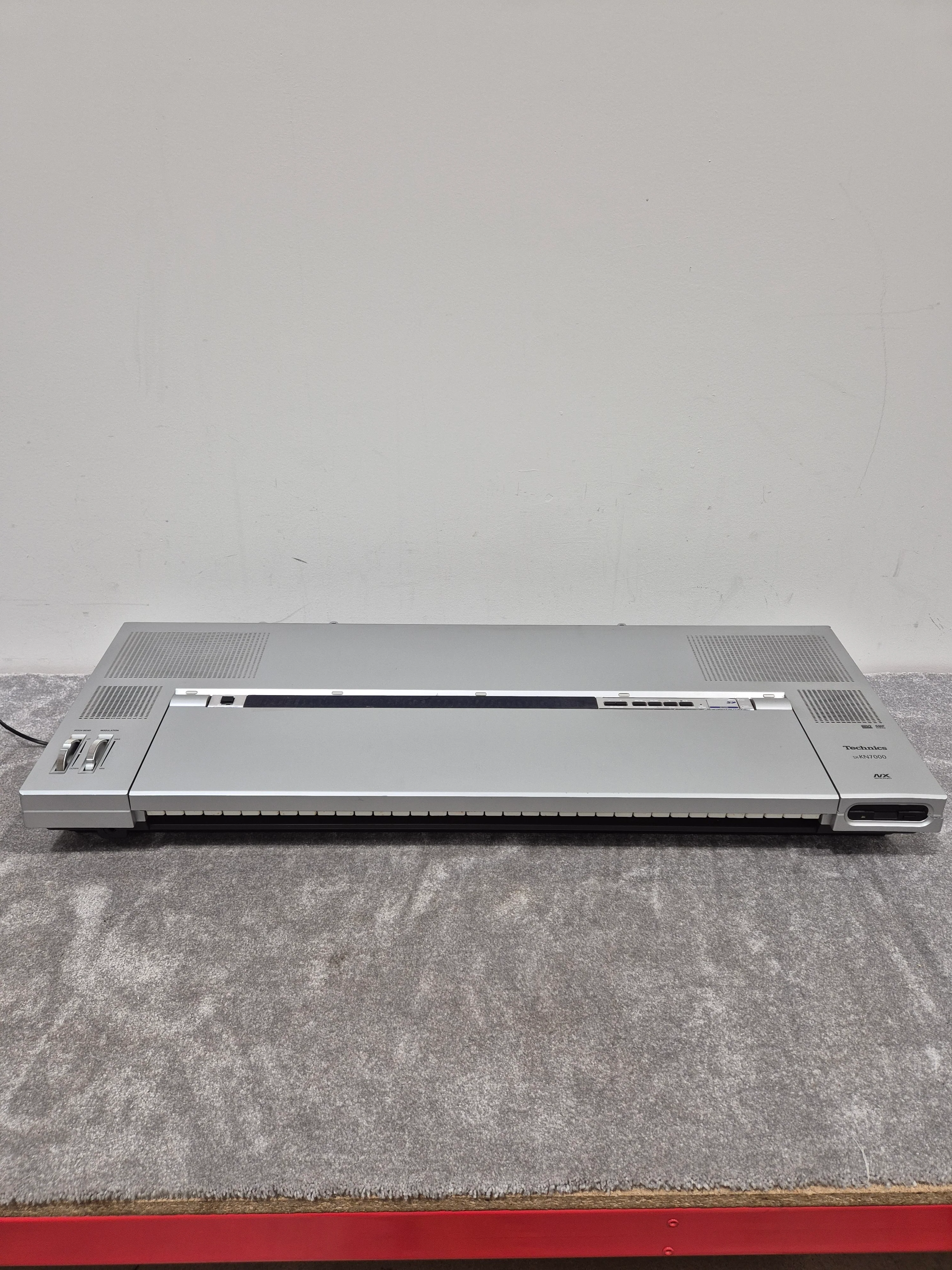 Technics KN7000 - Digital Keyboard Workstation - Fair - Image 11