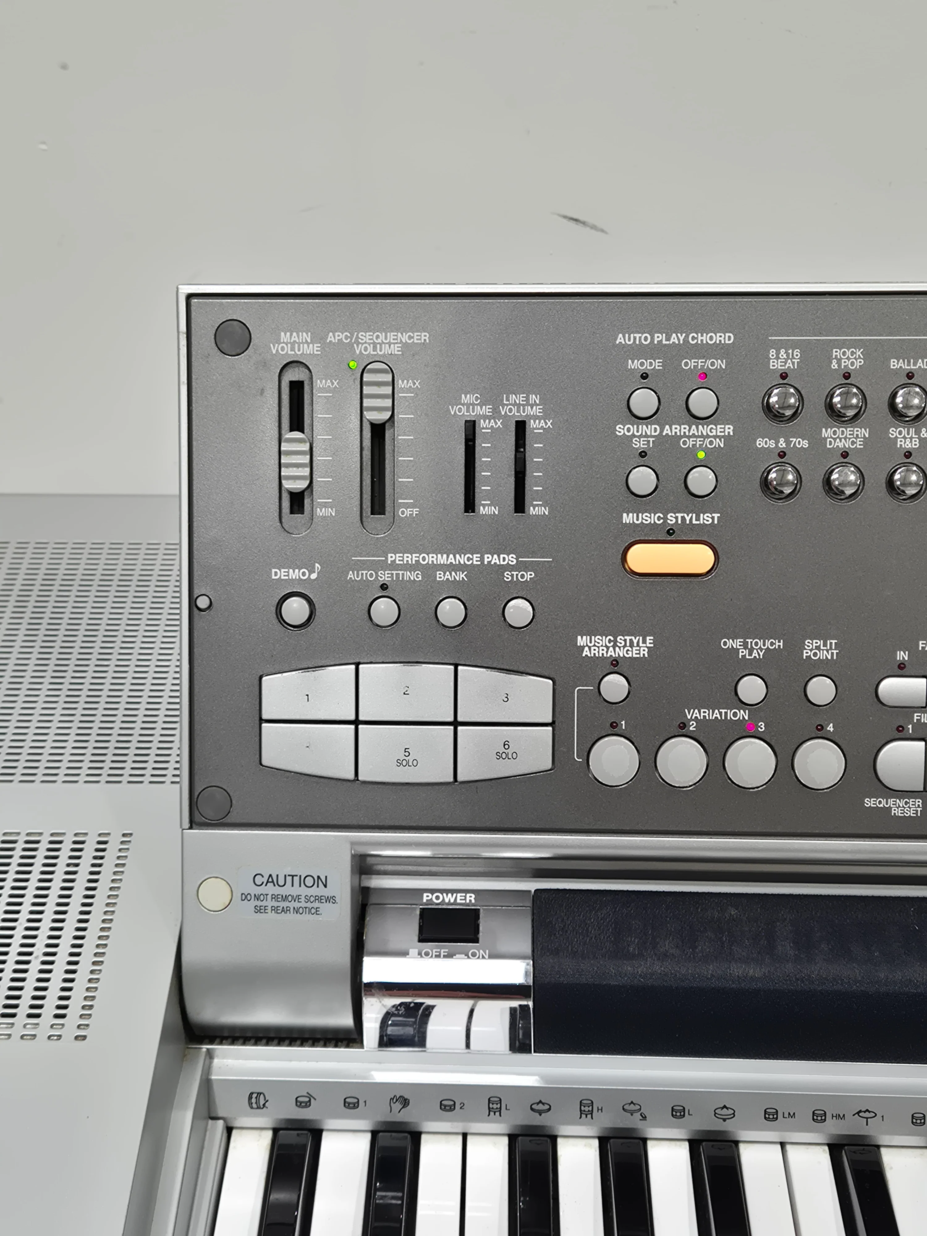 Technics KN7000 - Digital Keyboard Workstation - Fair - Image 4