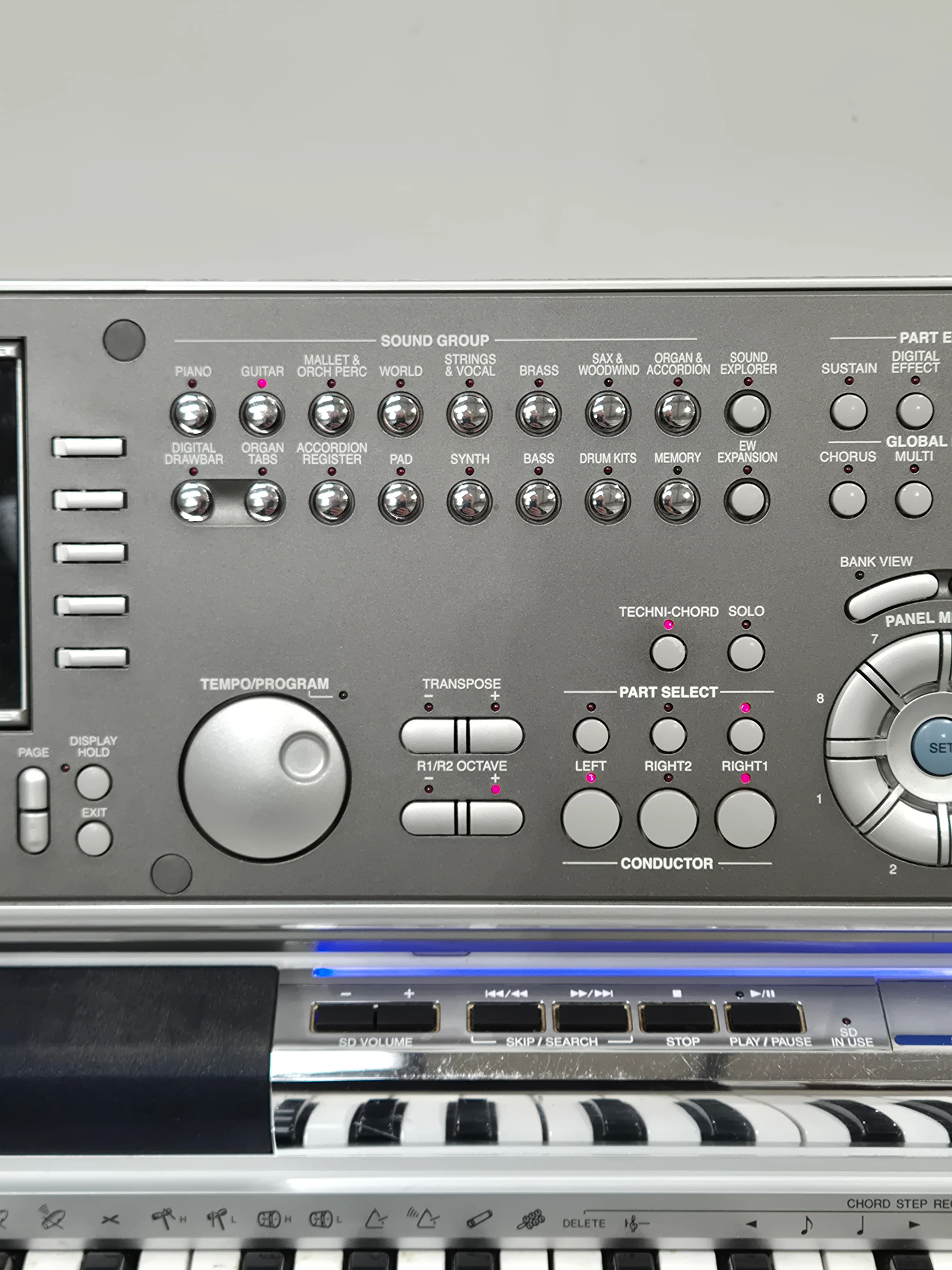 Technics KN7000 - Digital Keyboard Workstation - Fair - Image 5