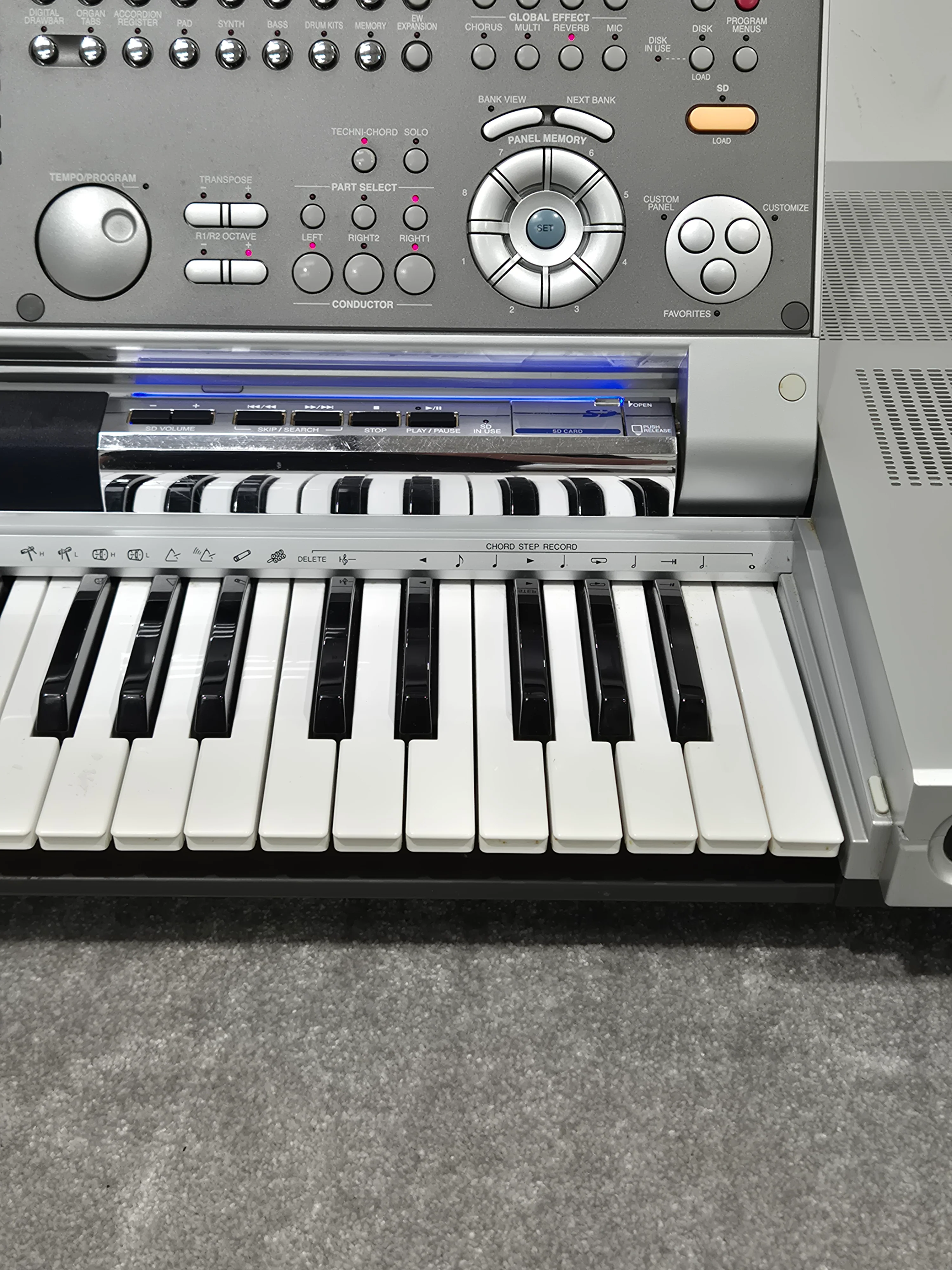 Technics KN7000 - Digital Keyboard Workstation - Fair - Image 7