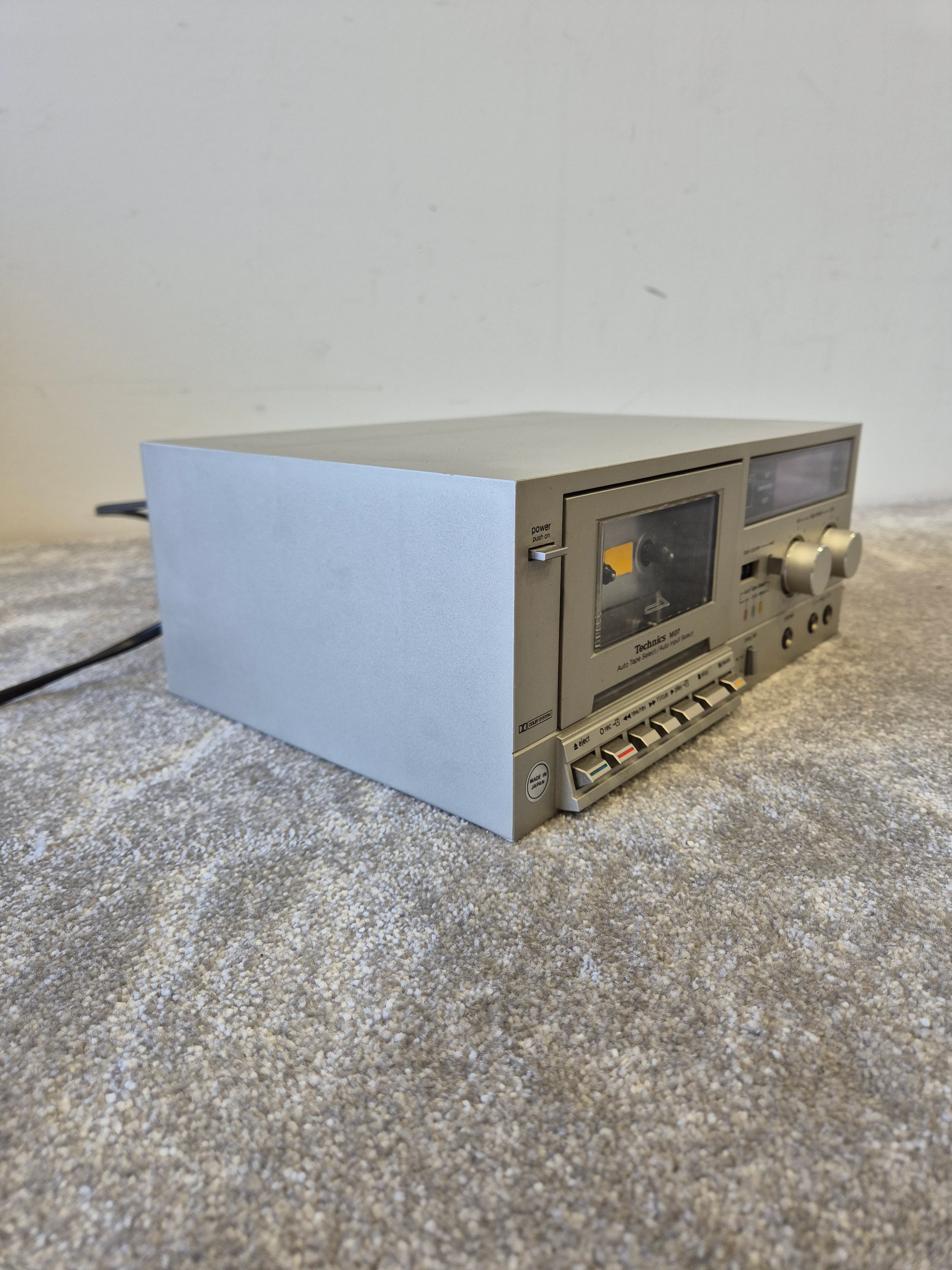 Technics RS-M07 - Stereo Cassette Deck - Very Good - Image 4