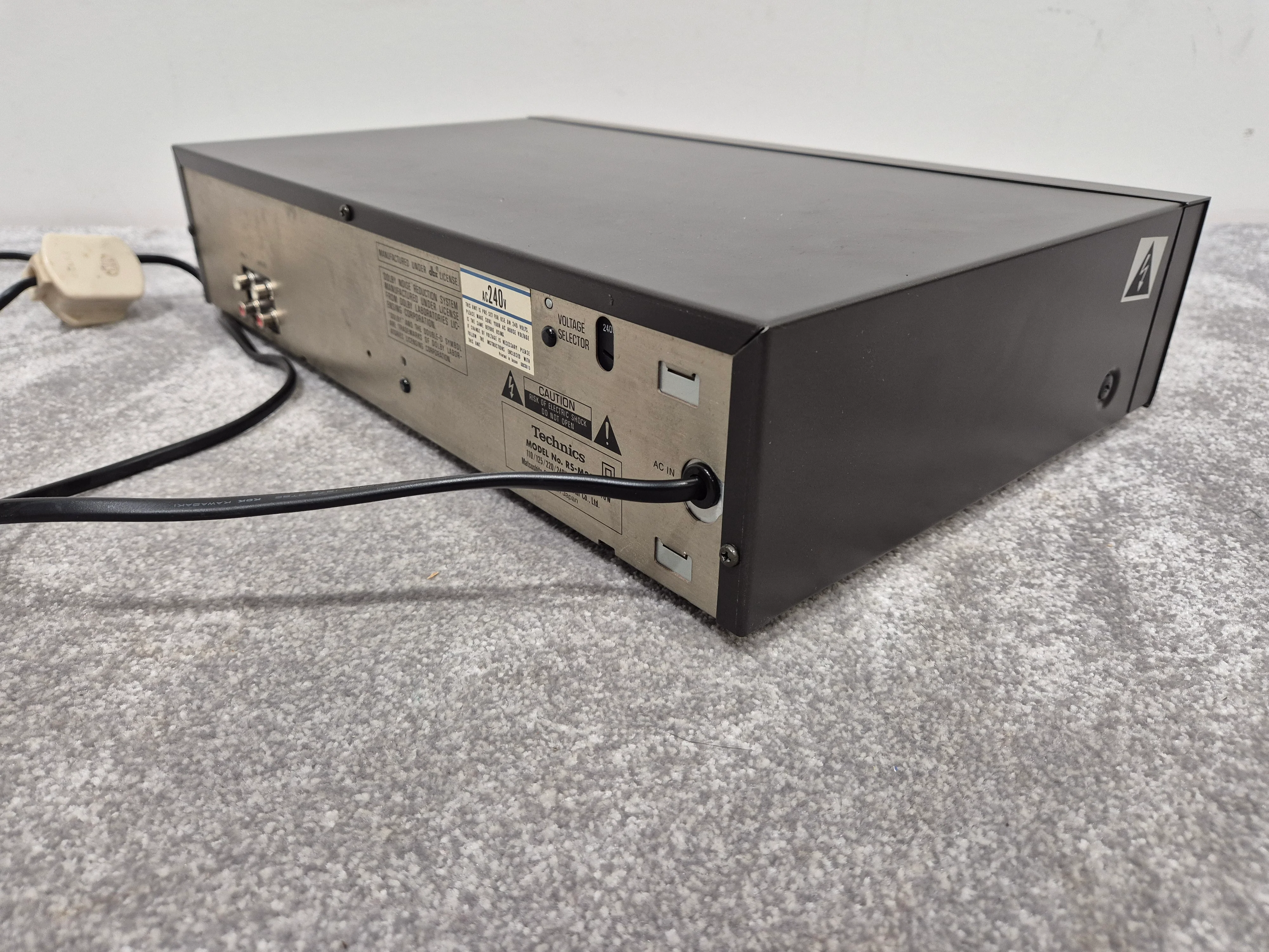 Technics RS-M235X - Stereo Cassette Deck ( Spare or Repairs ) - Image 6