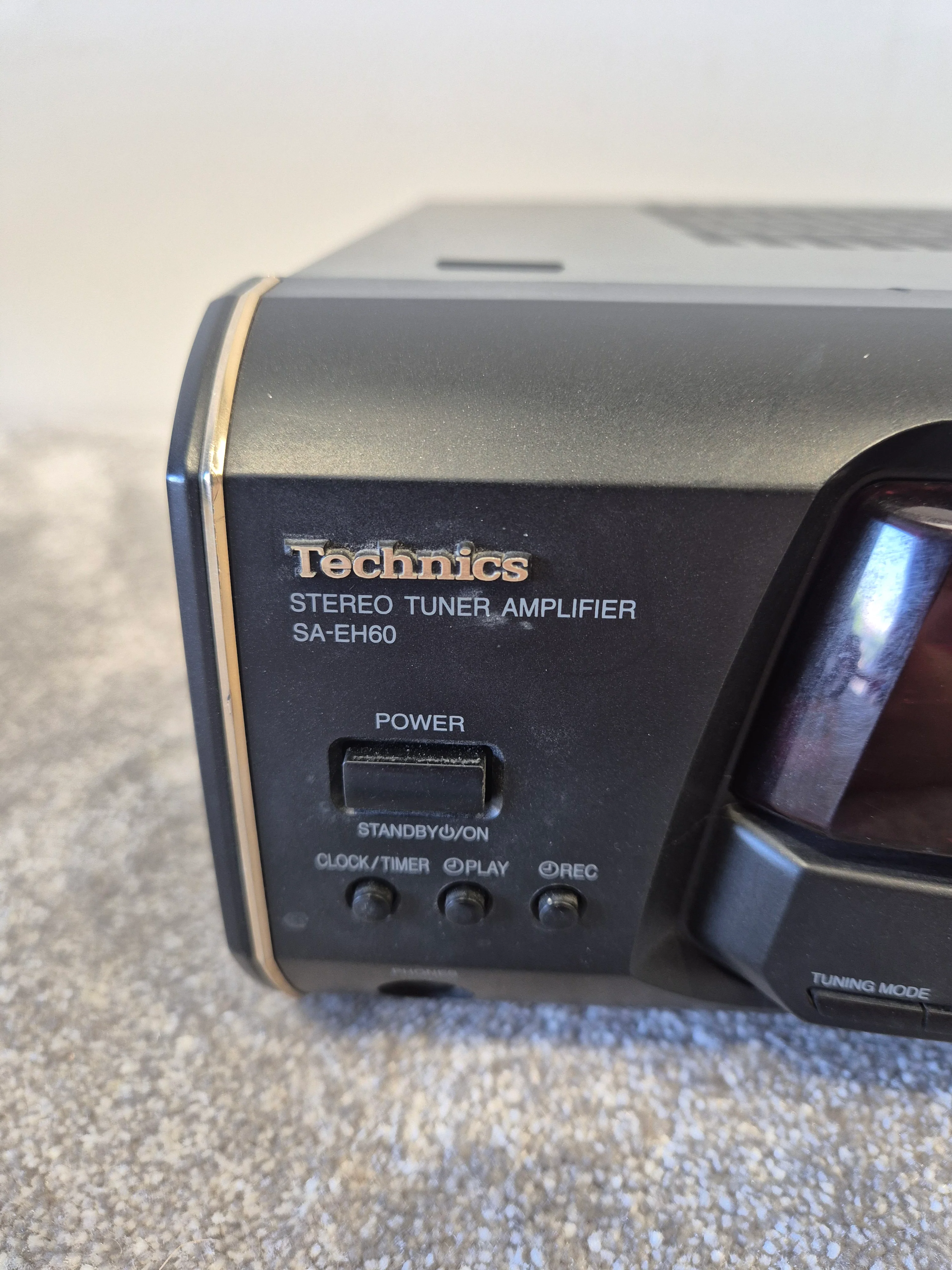 Technics SA-EH60 Tuner Amplifier - Stereo Tuner - Image 2