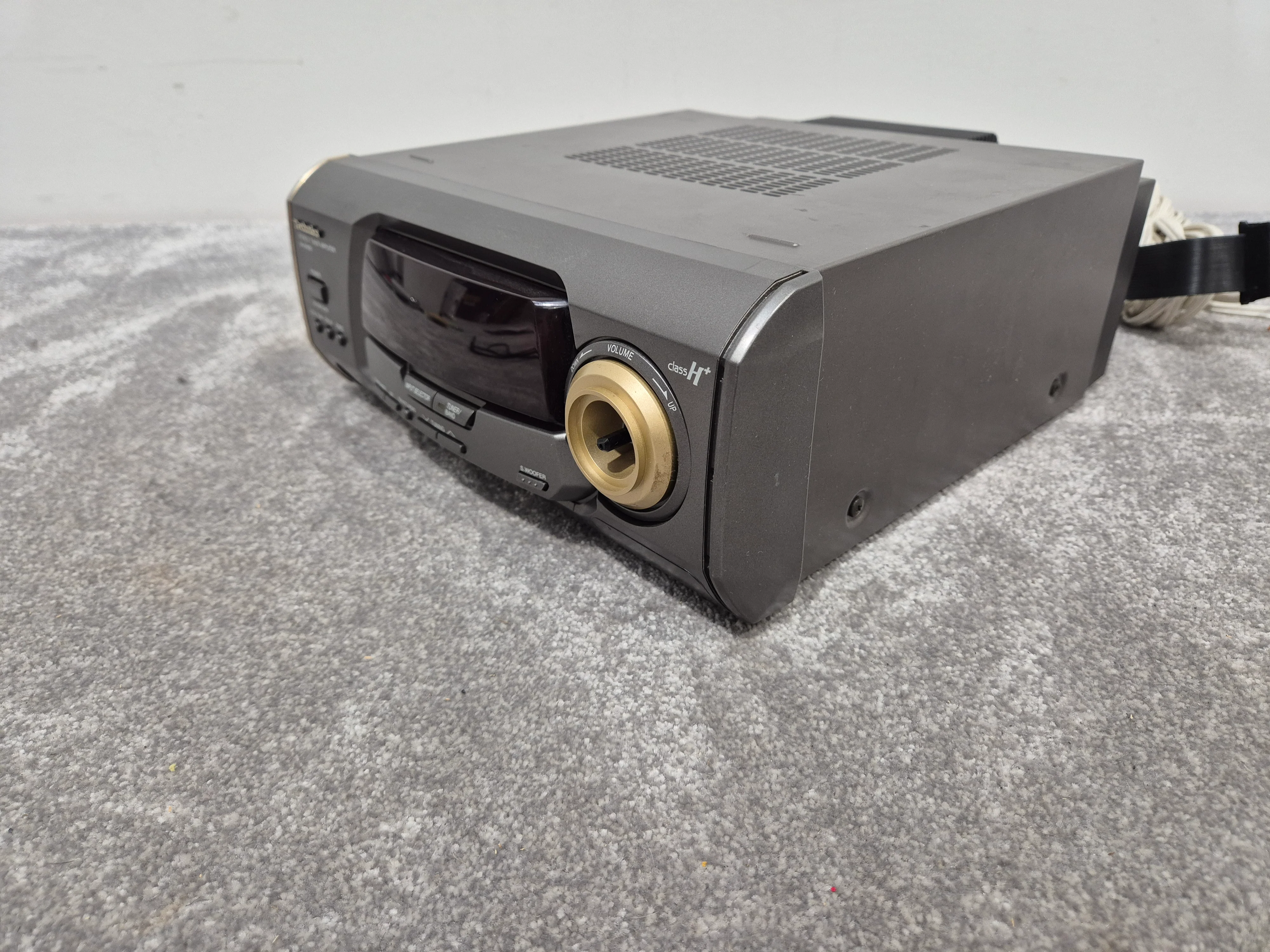 Technics SA EH600 Tuner Amplifier - Powerful and Versatile Audio Amplifier - Image 11