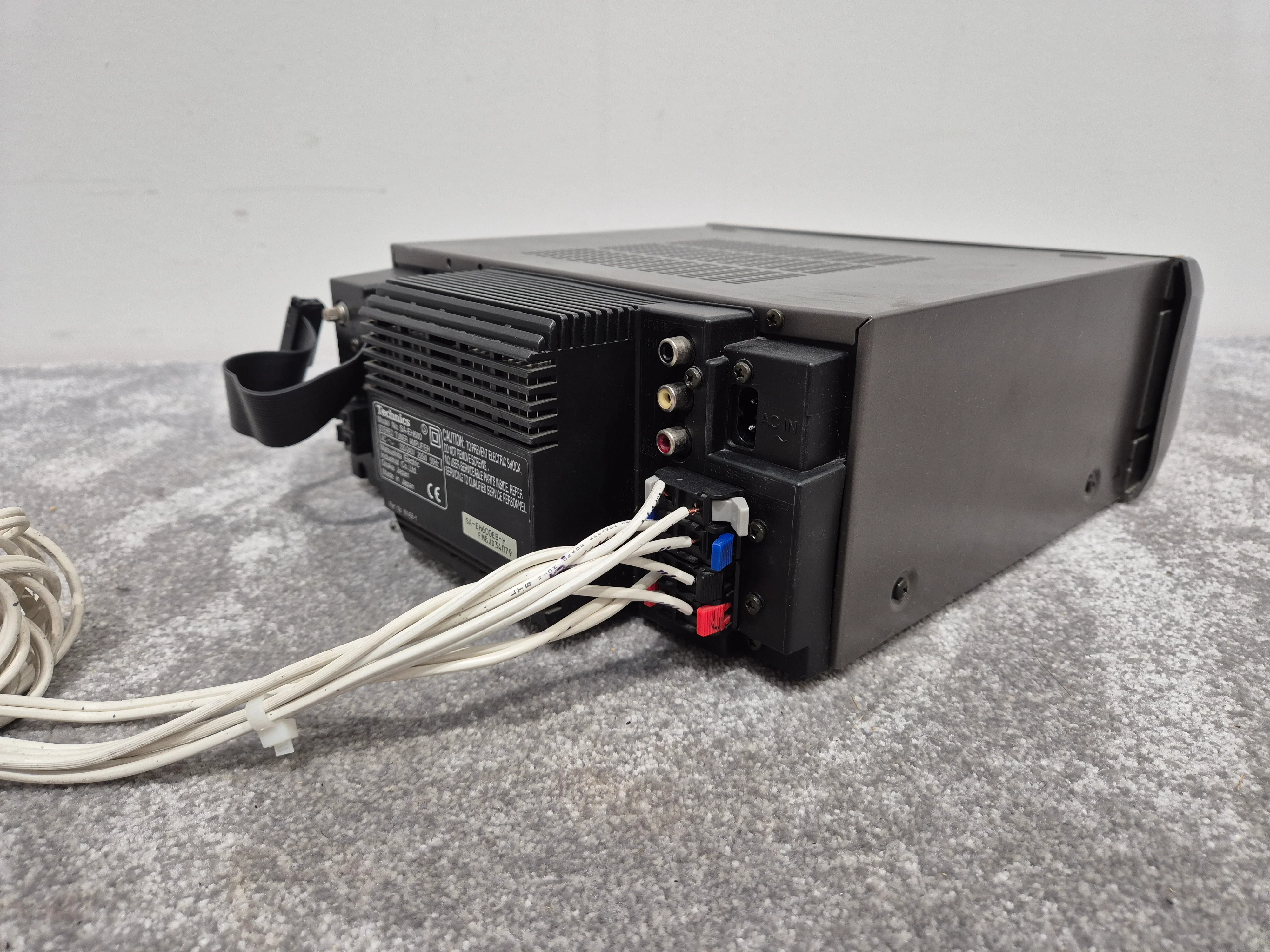 Technics SA EH600 Tuner Amplifier - Powerful and Versatile Audio Amplifier - Image 6