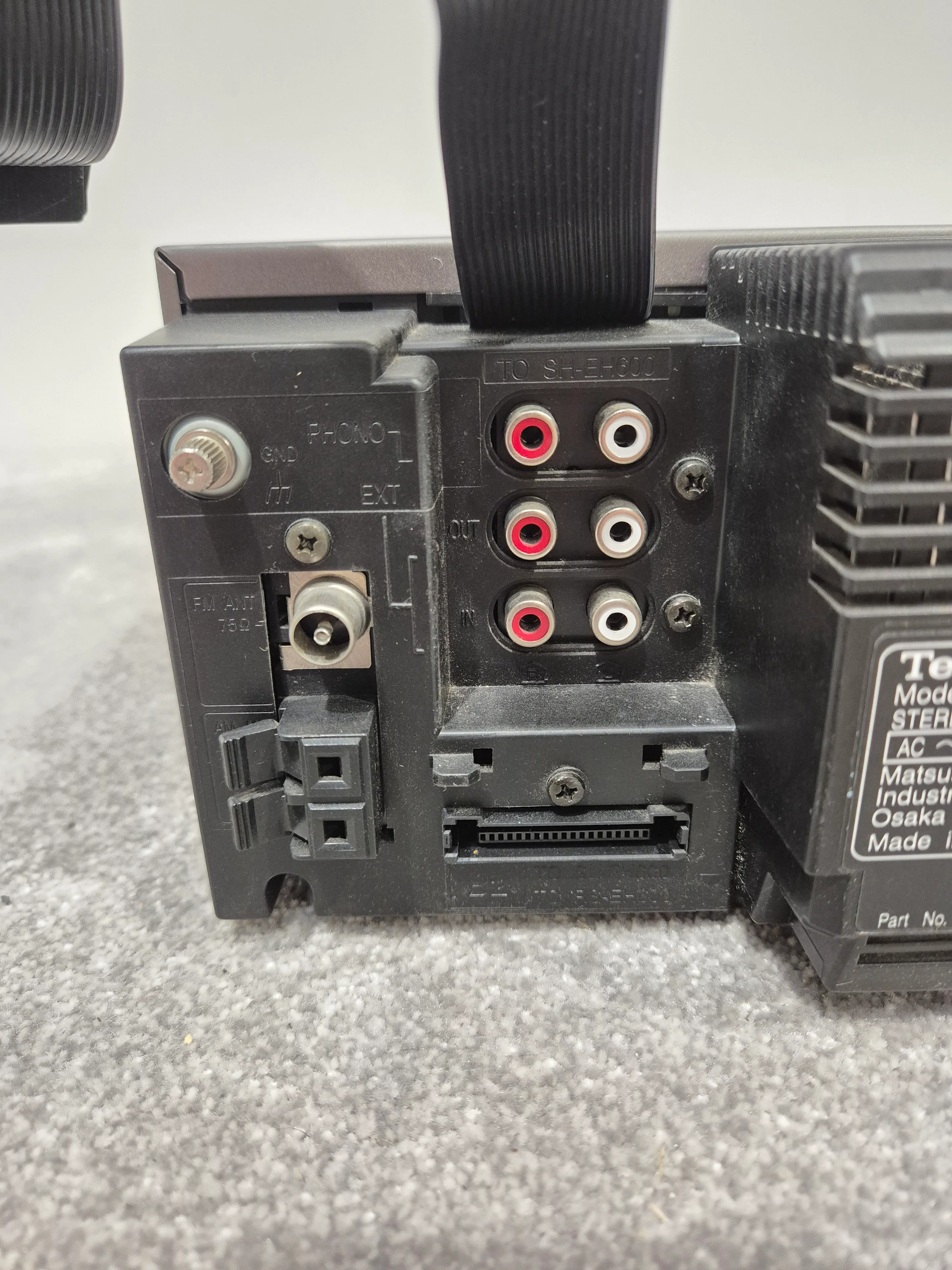 Technics SA EH600 Tuner Amplifier - Powerful and Versatile Audio Amplifier - Image 7