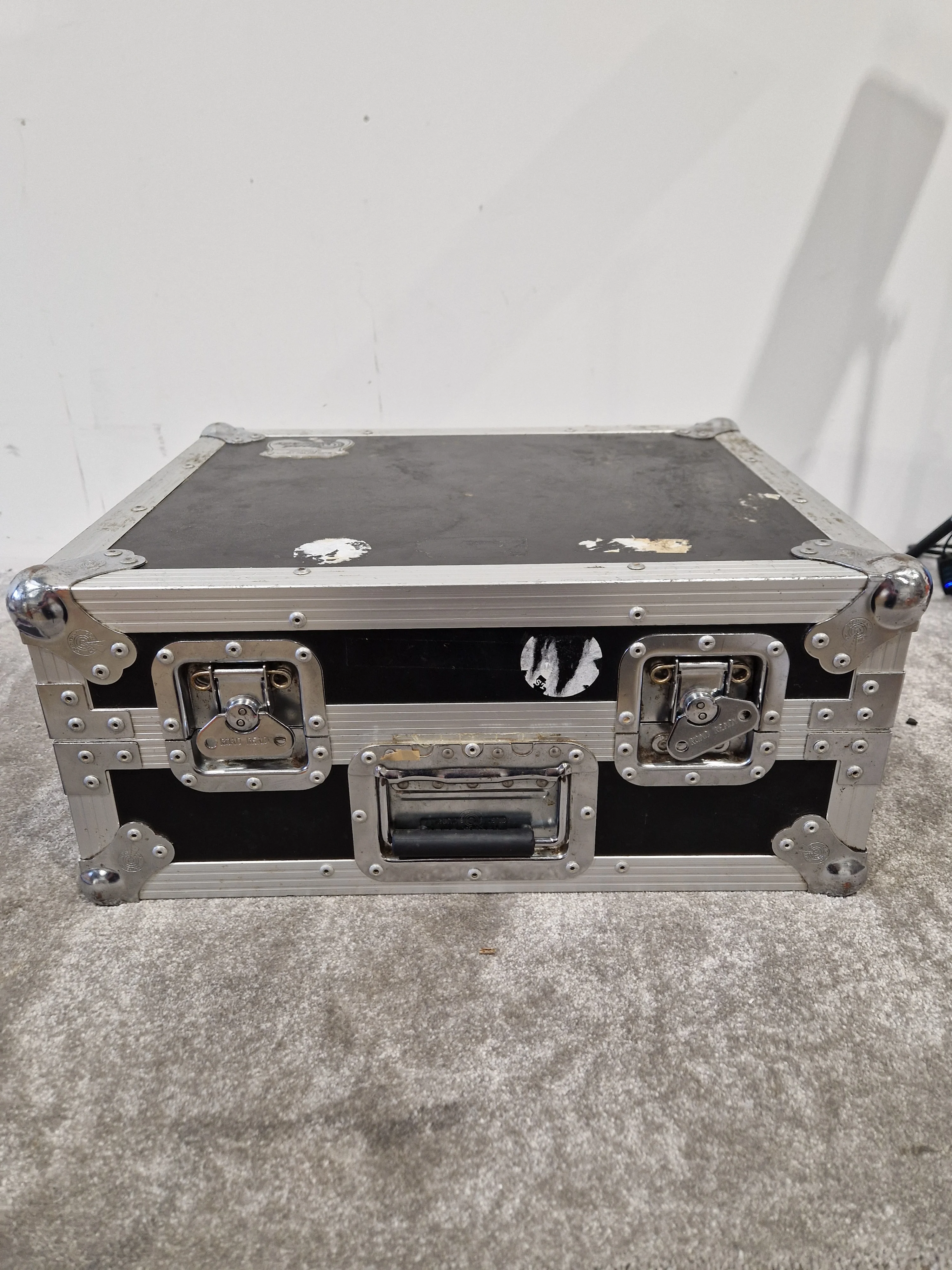 Technics SL-1210MK5 Turntable – Quartz Direct Drive – Road Case Included – Good - Image 6