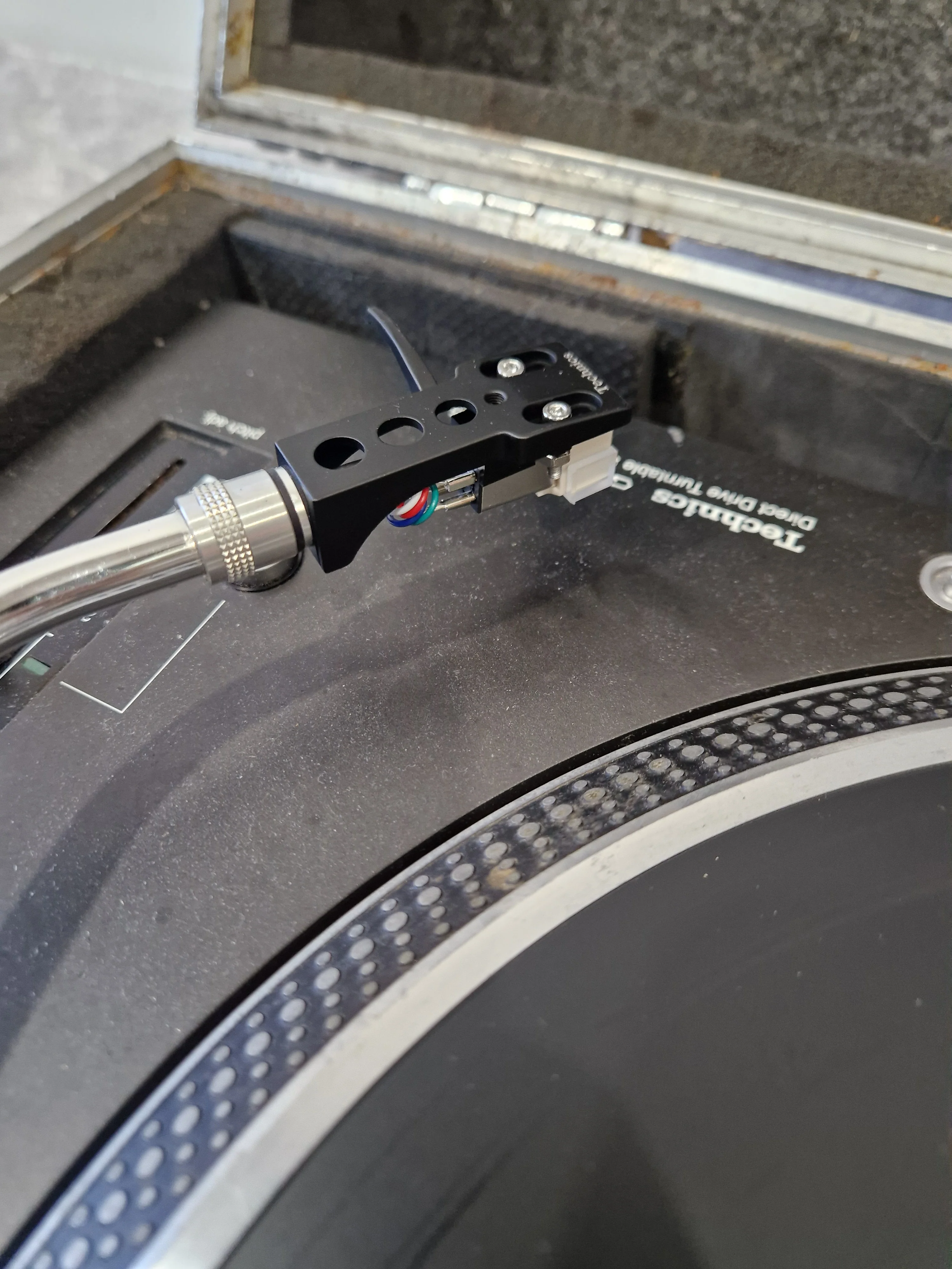Technics SL-1210MK5 Turntable – Quartz Direct Drive – Road Case Included – Very Good - Image 3
