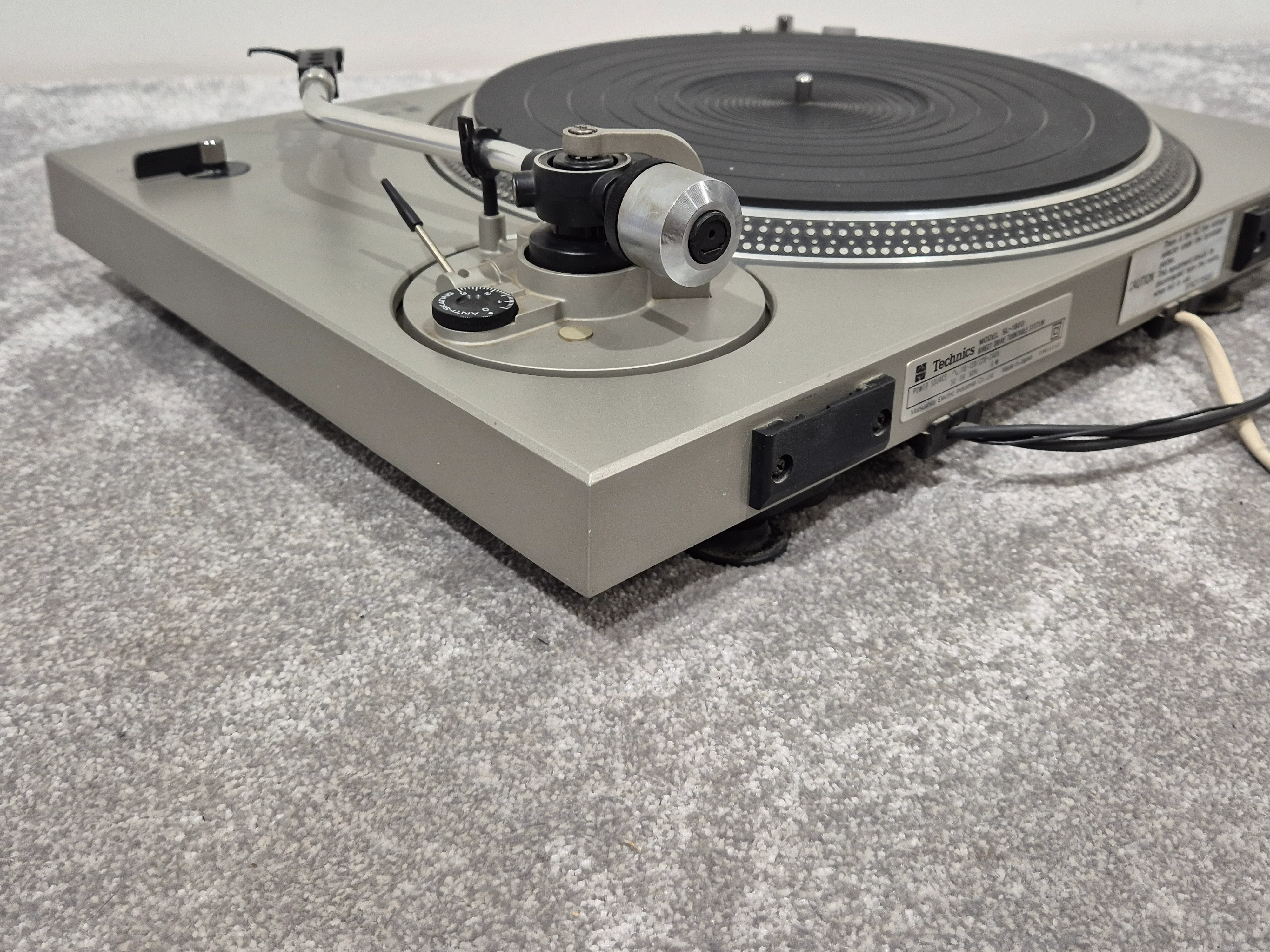 Technics SL 1800 - Direct-Drive Turntable - Image 10